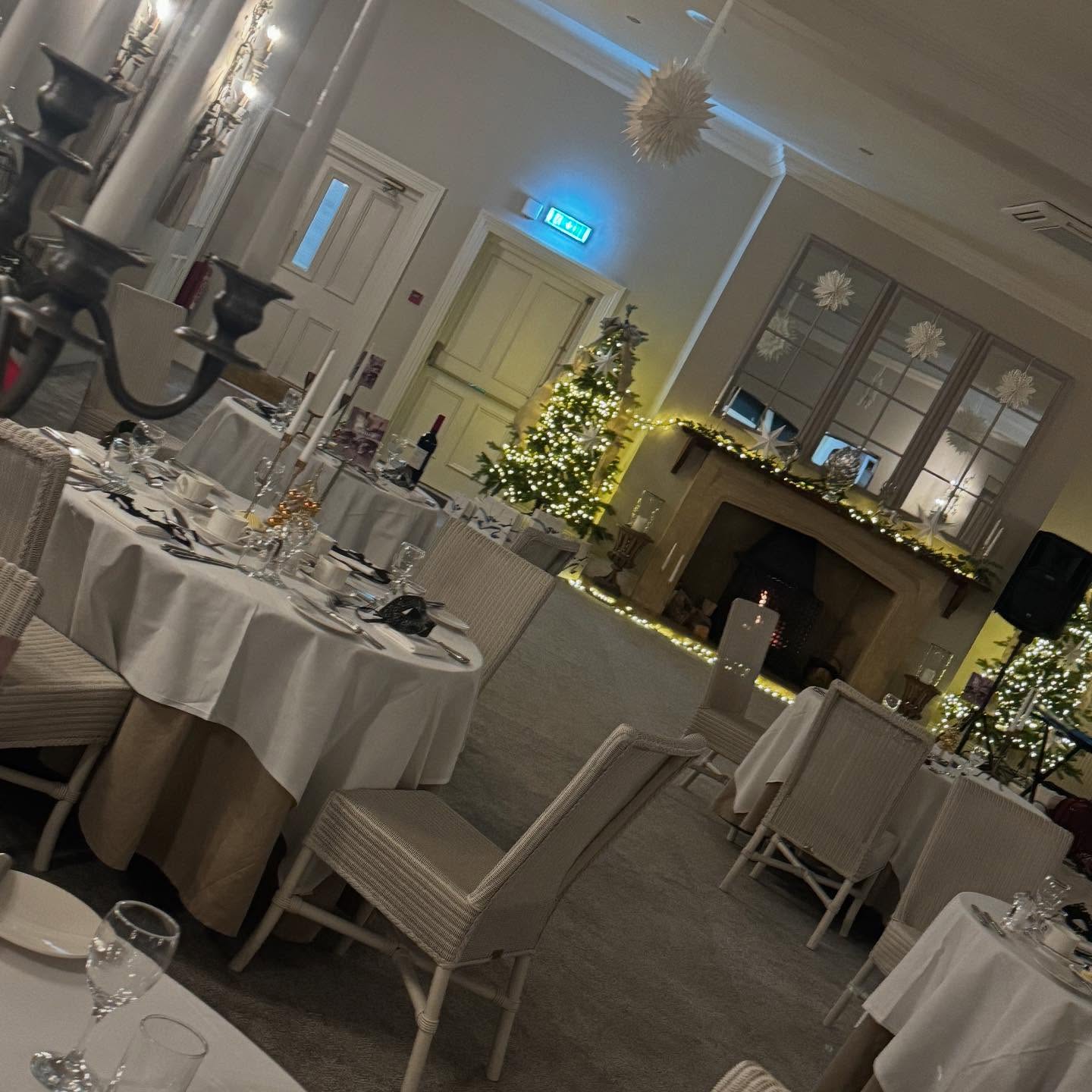 So that’s the last job of 2024 (unless you include finishing a take away off 🤪) and how lovely to be booked less then 10 miles away from my front door!!!
@ticktongrange is a beautiful place and I performed magic during the drinks reception for their masquerade ball.
I’m home now and awaiting said take away and I have left the guests to be entertained by the fabulous The Shamrock Experience.
Very talented guys and I’m sure I will see them again soon.
I will post about my other jobs in December (I keep forgetting) but for now I just want to wish you all a very happy and healthy new year.
Here’s to you 2025!!!!!