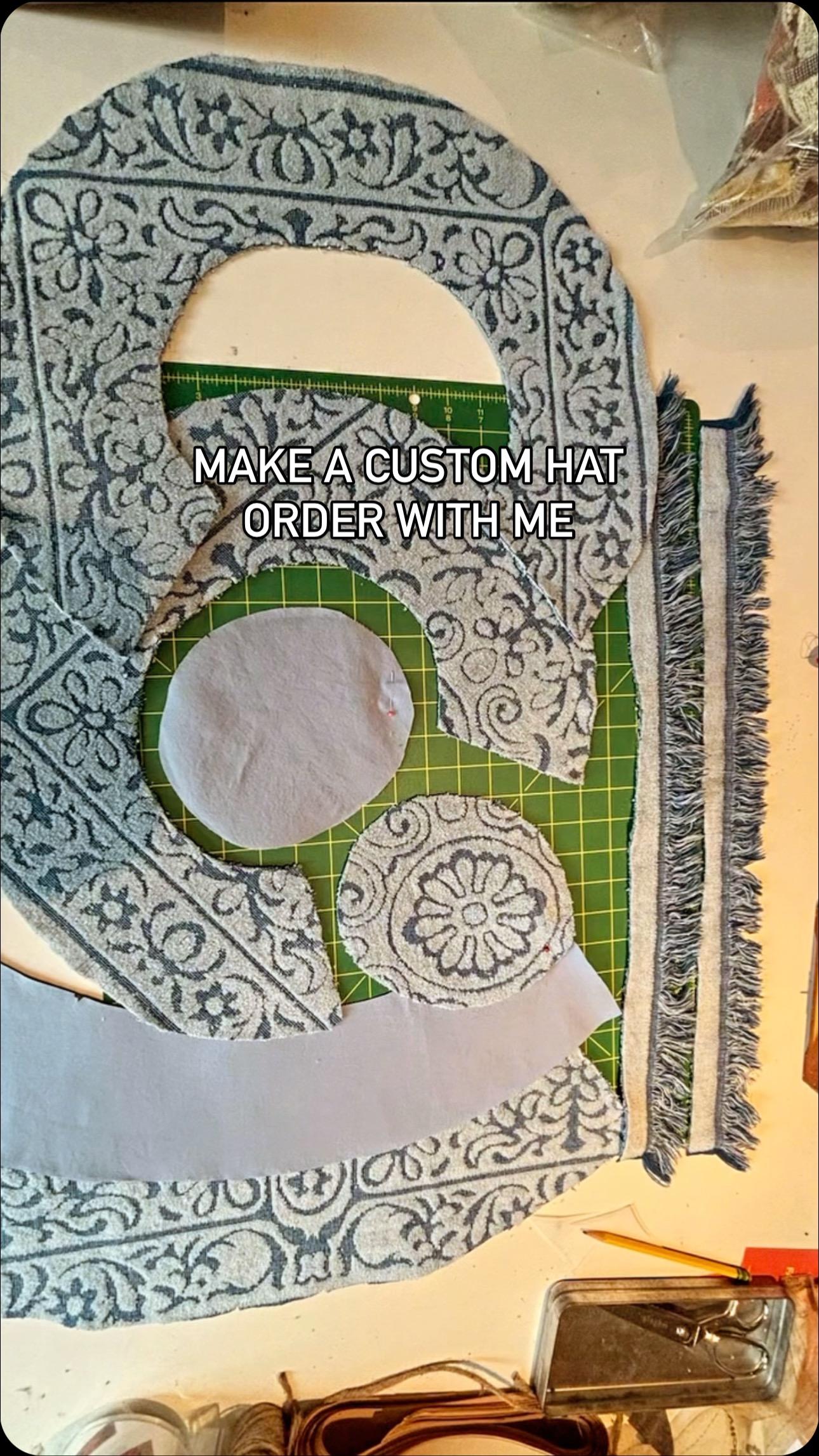 Making a custom Caribbean Blue with Fringe, what became hat #23, for a very special customer 🩵 while this is a 15 second sneak peak, in reality each hat take about 6 hours to make!
#vintagestyle #smallbusiness #sustainablefashion #hats #handmadefashion #custom #vintagefashion #sustainablymade #sunhat