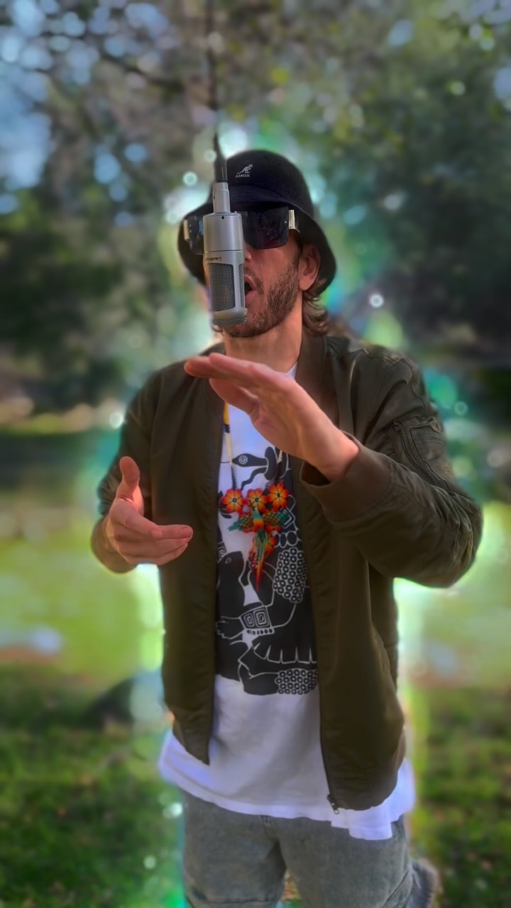 “Different Different” from my debut album release
Emerald Lake now streaming on all platforms
💿🛸🧙♂️