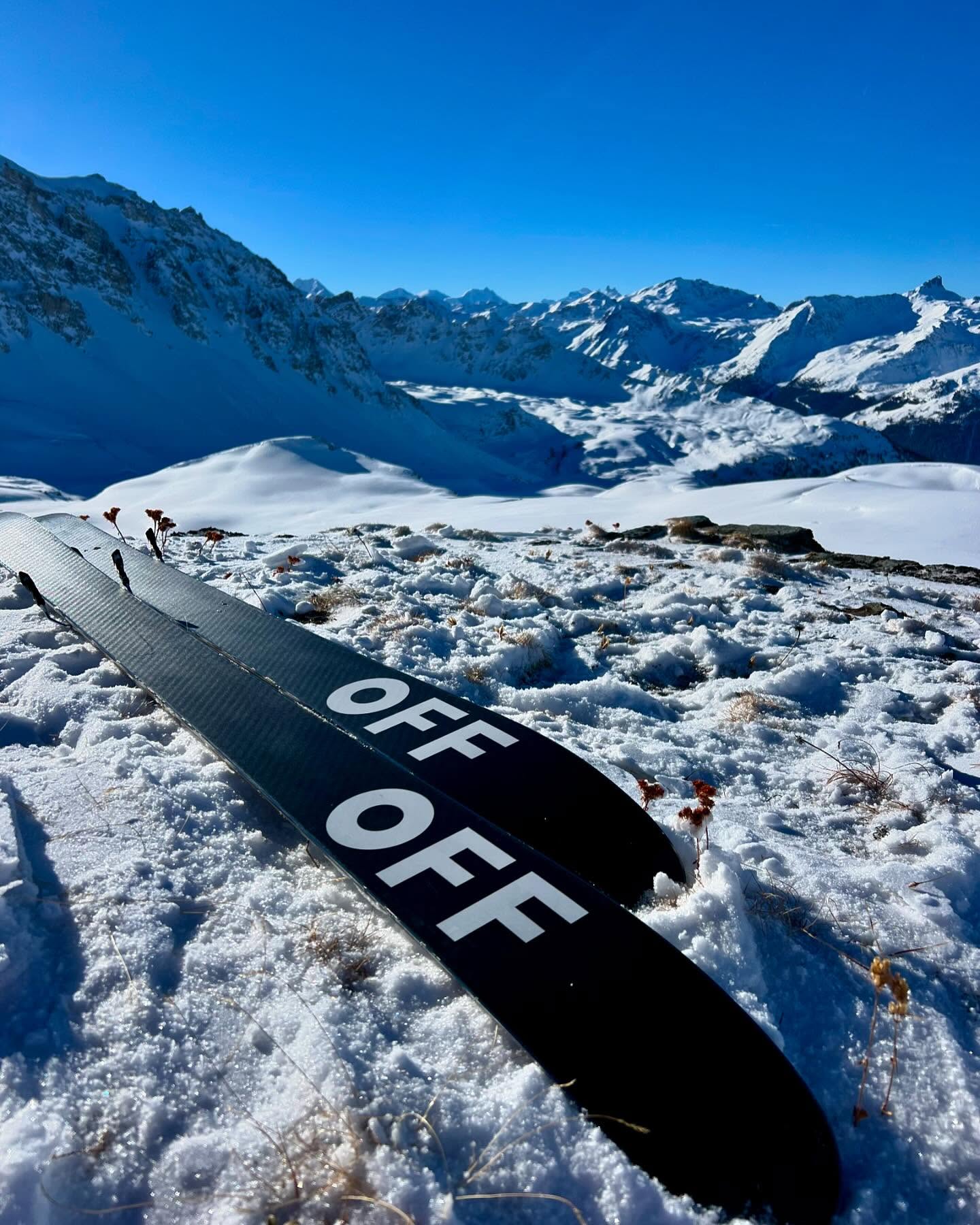 Prêts à vivre vos plus belles aventures en rando?🏔️ Avec @offskitouring , profitez d’équipement au top pour explorer la montagne en toute confiance.
Passez au magasin pour découvrir la gamme OFF, l’essayer et et bénéficier des conseils de nos experts passionnés de rando! 🎿