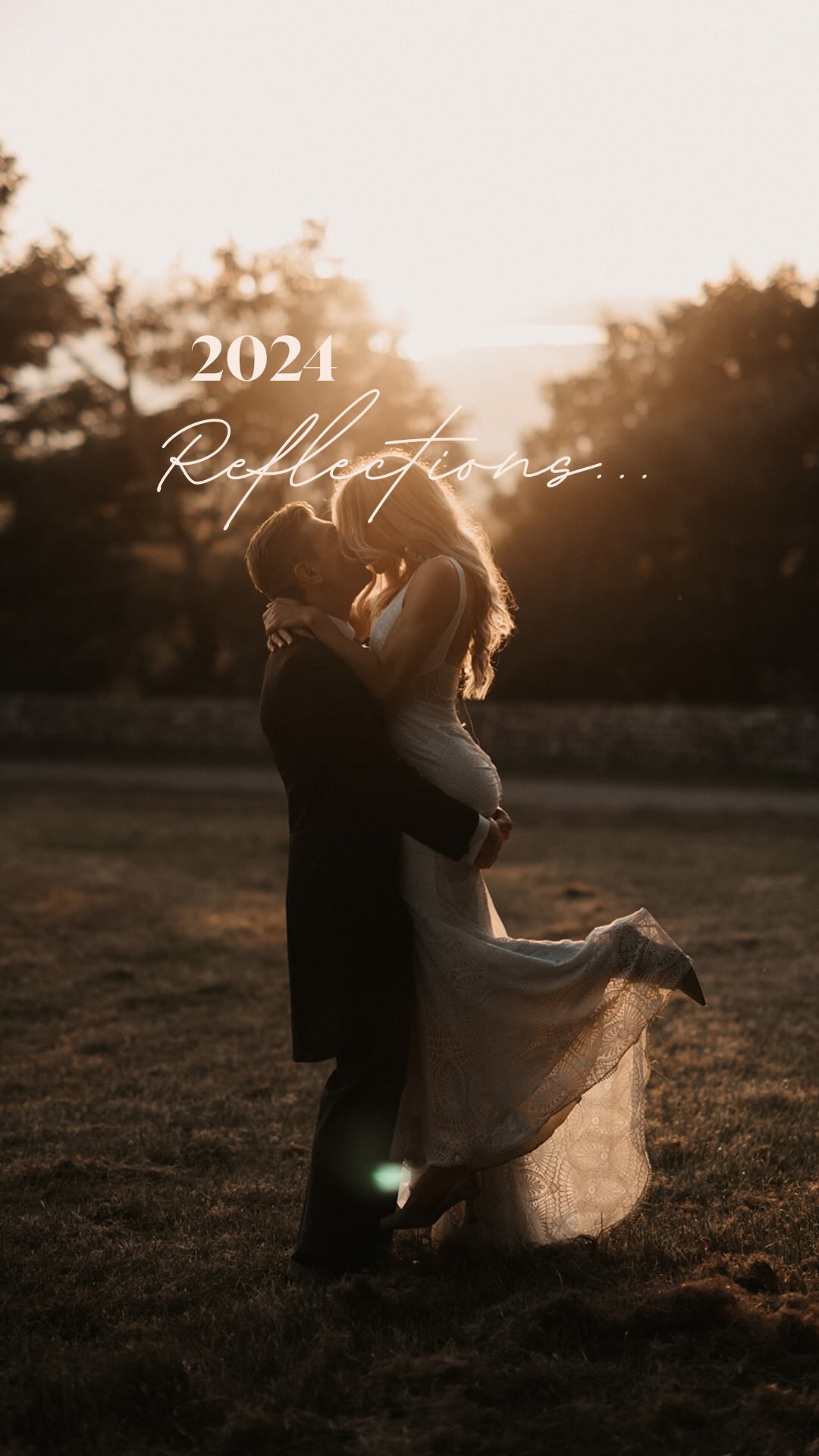 2024, you’ve been an absolute dream! 💕 I’ve been so lucky to work with the most amazing brides this year, and I’ve picked up a few little nuggets of wisdom along the way. Sharing some reflections and tips for my 2025 brides - because your wedding morning should be calm, fun, and full of love! ✨
Cover photo credit @hannah_lightpainter of my stunning bride Abbie at the beautiful @cissbury_