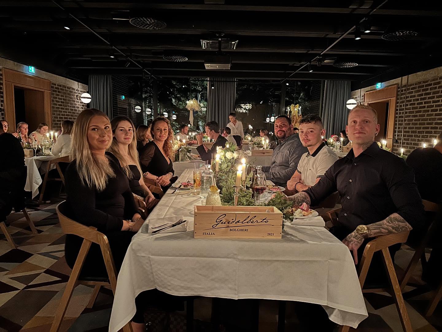 Årets julbord för JMS Håltagning! Bra kämpat grabbar! Och tack tjejer för att ni står ut ❤️🙏