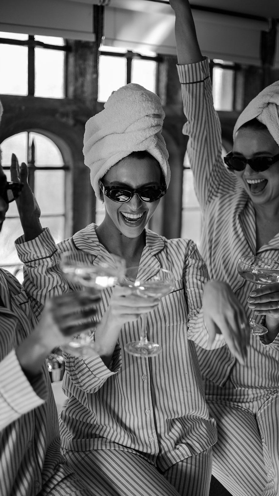 2024 was a year of glam, growth, and unforgettable transformations! 💄✨ From stunning bridal looks to bold editorial statements, I’m beyond grateful for every client and every moment. Here’s to more beauty, more creativity, and more magic in 2025!
#2024recap #hairandmakeupartist #melissaoldridge #weddinghairstylist #weddingmakeupstylist #gratefulandglam #hairandmakeupartist #weddinghairandmakeup2024 #herecomes2025 #surreyhairstylist #weddinghairstylist #surreyweddinghairstylist #surreywedding #surreymakeupartist