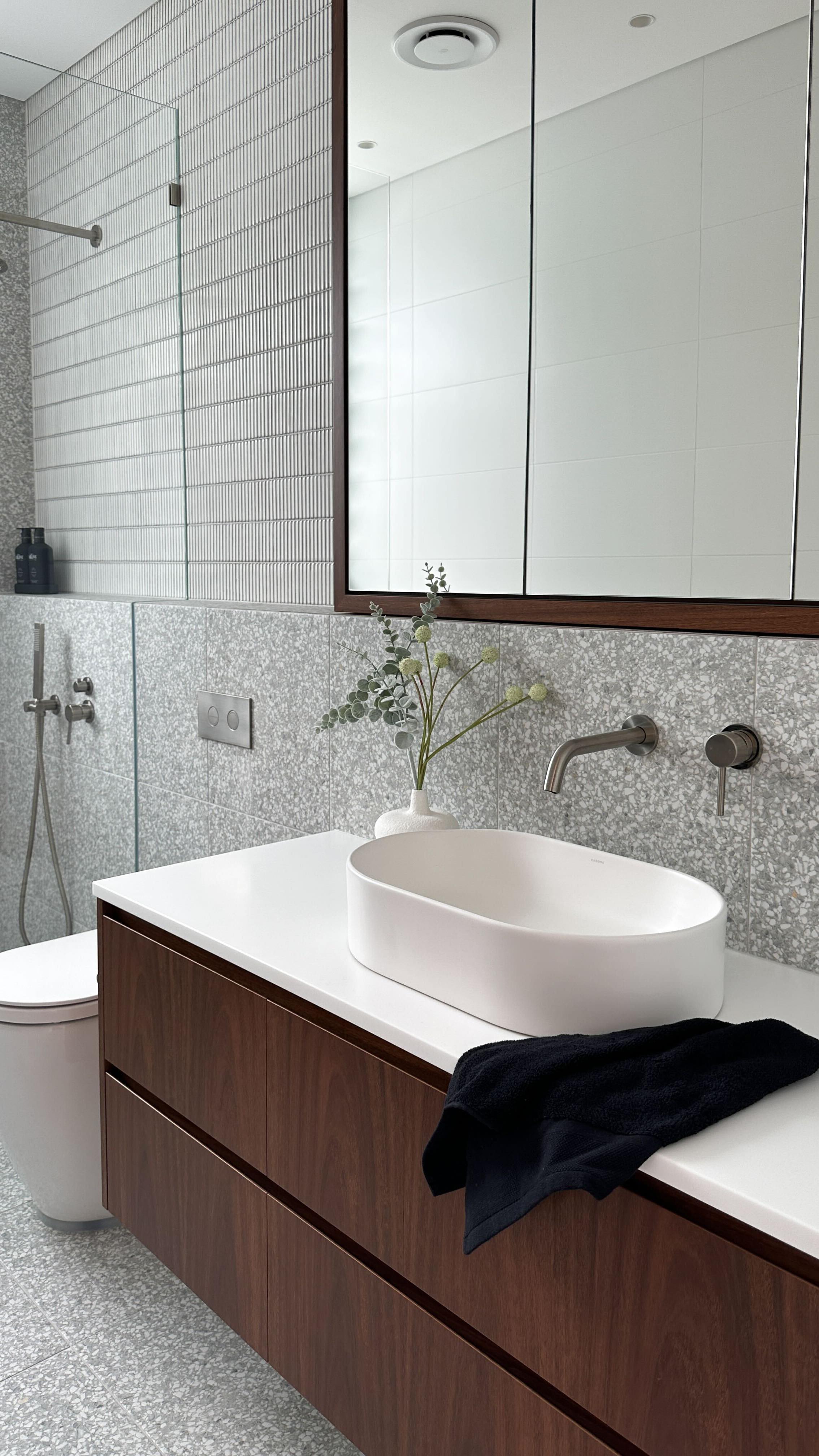 Check out this stunning bathroom and laundry renovation we recently completed in beautiful Randwick, Sydney in conjunction with @pride_and_passion
From sleek cabinetry to smart storage solutions, every detail has been designed to combine functionality with style.
Whether you’re dreaming of a modern bathroom retreat or a functional yet chic laundry, our team of expert builders and cabinetmakers can bring your vision to life.
Let us help you create a space you’ll love for years to come.
📍 Based in Sydney | Experts in custom cabinetry
📞 Contact us today to start your journey 0414270277
#RandwickRenovations #SydneyBuilders #CustomCabinetry #BathroomRenovation #LaundryRenovation #RenovationSydney #SydneyCabinetmakers #HomeRenovationIdeas #BathroomGoals #LaundryRoomInspo #LuxuryRenovation #FunctionalDesign #SydneyHomes #TransformYourSpace #luxuryhomesydney #interiordesignsydney #sydneyhomes #sydneyhome