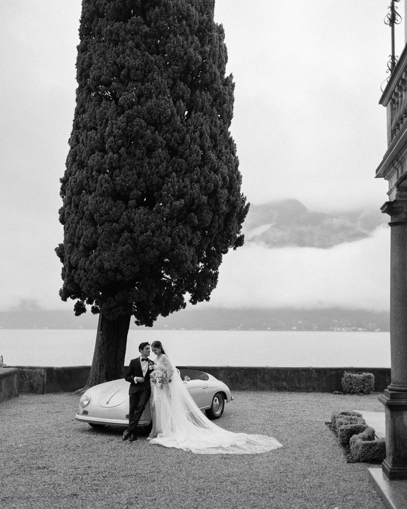 Rainy Como memories 🤍🇮🇹
.
.
.
#italywedding #weddingphotographeritaly #comowedding #tuscanywedding #vestuvesitalijoje #vestuviufotografas