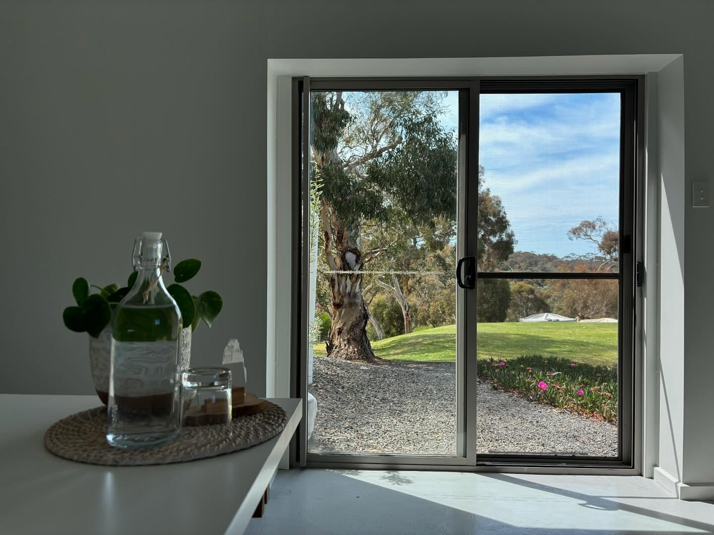 As the year comes to a close, I’m feeling incredibly grateful for every single client who has walked through my doors. Thank you for trusting me with your health journey and allowing me to guide you toward a better, more vibrant version of yourself. It’s an honor to hold space for your transformation, and I’m endlessly inspired by your commitment to your wellbeing.
Wishing you and your loved ones a Merry Christmas and a joyful holiday season. May it be filled with love, connection, and good health.
I’ll be taking a break to spend time with my family from 24/12-6/1 and will be back refreshed and ready to support you in the new year.
Here’s to a wonderful 2025 ahead! ❤️