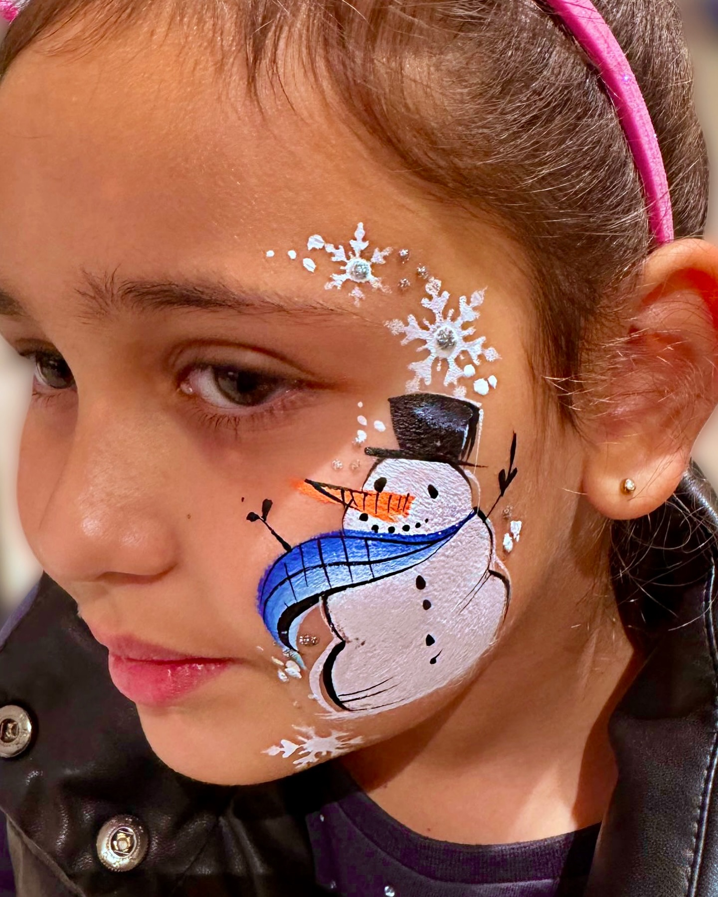 🎄✨ Two wonderful days with the @lovebedford1 team in Bedford Town Centre, celebrating the festive season with our team of two face painters! 🎨❄️
Due to high demand, we focused on quick, festive, and classic designs for kids, spreading holiday cheer.
A big thank you to all the lovely people we met – you made it a joy! ❤️
#LoveBedford #FacePainting #FestiveFun #HolidaySeason #facepainterbedford #chrsitmasentertainment #eventfacepainting #eventfacepainter #evententertainment #rudolphfacepaint #snowmanfacepaint #christmasfacepaint #christmasfacepaintingdesigns