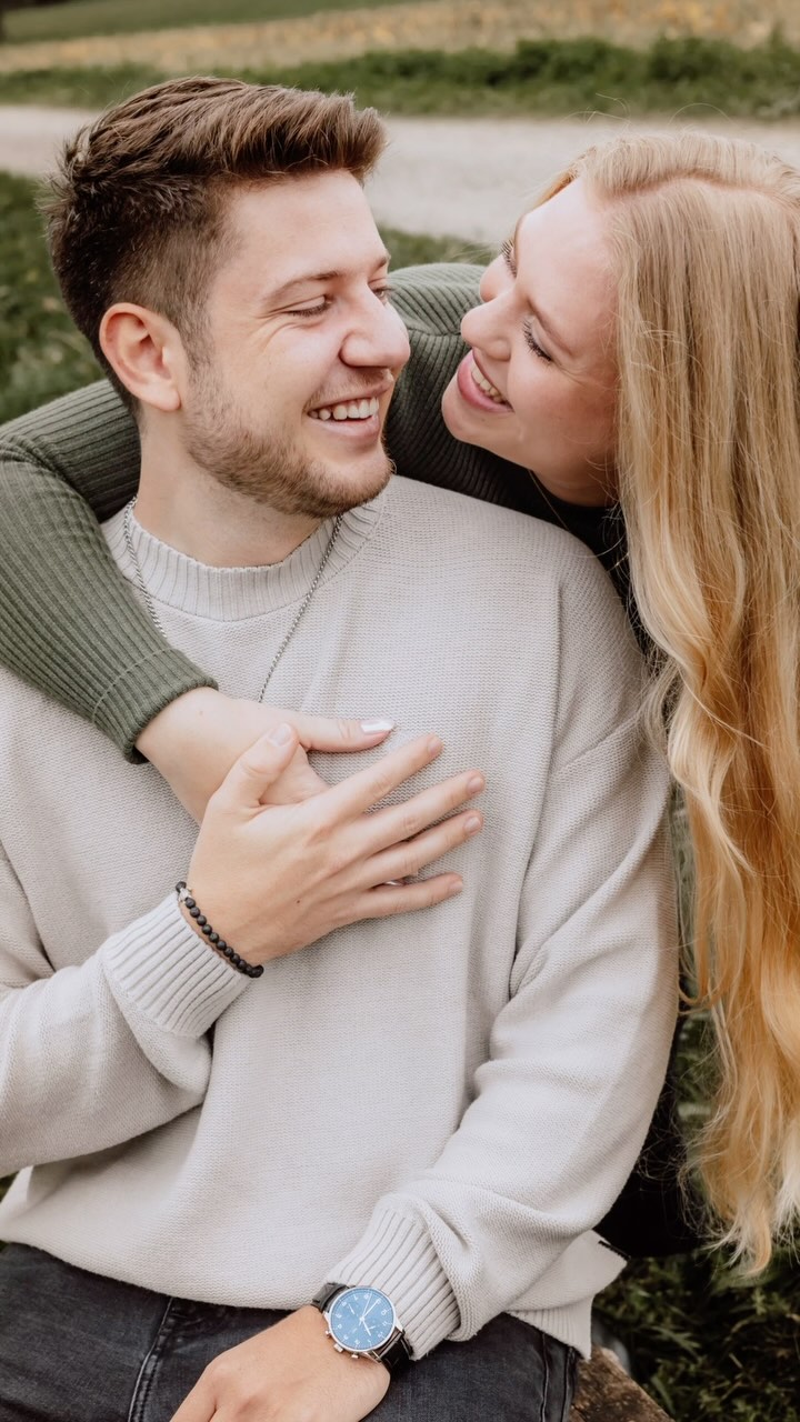Was für ein harmonisches Paar! 🤍 die beiden haben das so gut gemacht und sie sind zwei echt tolle Menschen.. ich freue mich auf jedes weitere Shooting mit euch liebe Annie & Yves…! ☺️
Wenn auch du ein Fotoshooting mit deinem Partner machen möchtest melde dich bei mir 😃 ich freue mich! 🤩
#couplegoals #couplelove #coupleshoot #love #paarshooting #paarfotografie #liebe #fotoshooting #picoftheday #reels