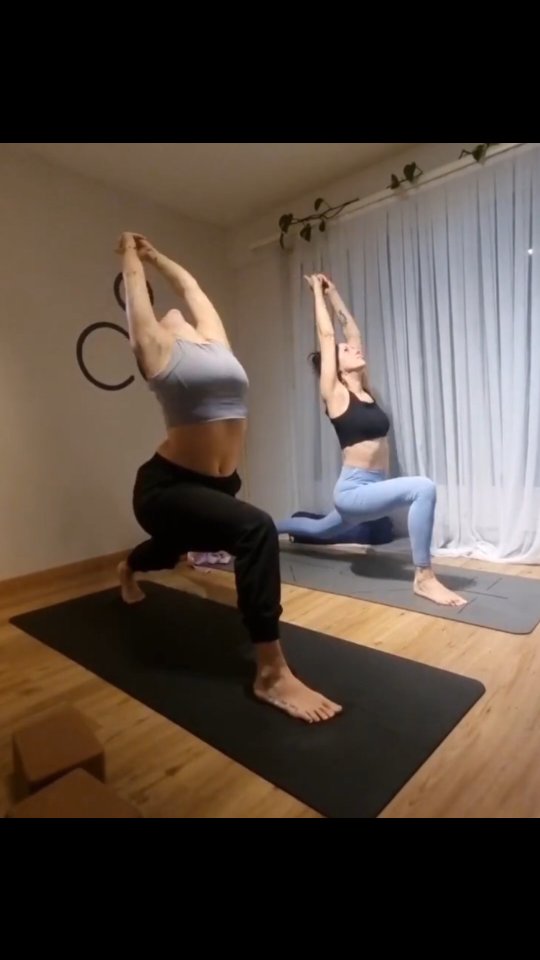 Sometimes I need a kick in my ass to step on the mat and dedicate time to my practice. Thanks @calm_core_balance for being the one kicking me in the ass today, I felt so much better after practice😊
And of course, I also jumped into the ice bath to complete the full experience 🥶
#yogajourney #icebath #backbend #yoga #züri #yogaeverydamday #yogaroutine #yogainswitzerland