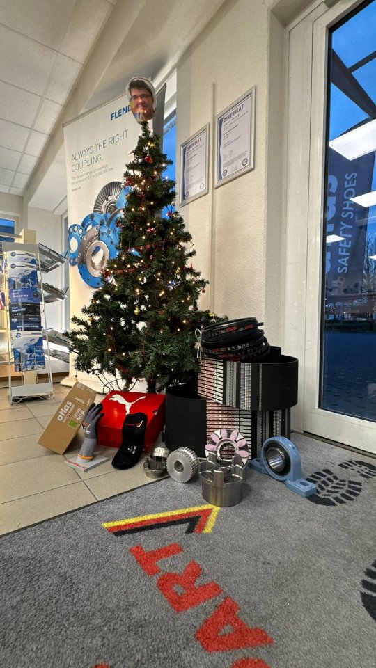 🎄 Frohe Weihnachten wünscht die Inpart Handel GmbH! 🎄
Ein weiteres Jahr voller Zusammenarbeit und Vertrauen liegt hinter uns. Wir möchten uns herzlich bei unseren Kunden und Lieferanten für die wertvolle Partnerschaft bedanken.
In dieser besonderen Zeit wünschen wir Ihnen und Ihren Familien frohe Weihnachten, erholsame Feiertage und einen guten Start in ein gesundes neues Jahr 2025!
✨ Vielen Dank, dass Sie Teil unserer Gemeinschaft sind – wir freuen uns auf das kommende Jahr mit Ihnen! ✨
🎁 Ihr Team der Inpart Handel GmbH 🎁
#Weihnachtsgrüße #Danke #FroheWeihnachten #InpartHandelGmbH