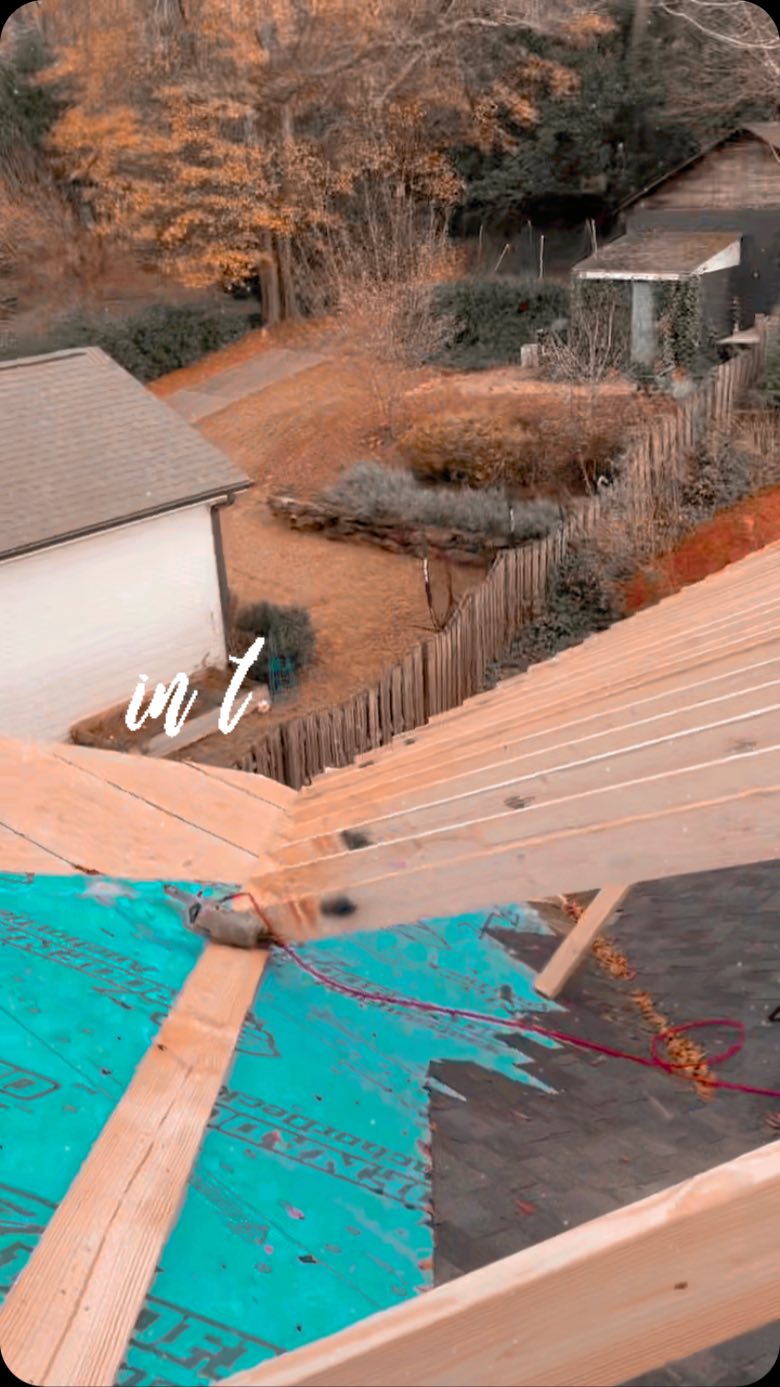 Anxiously awaiting to put Humpty Dumpty back together again! Can’t wait to get my hands on the interiors of this renovation!
#renovationtimelines #longerthanexpected #screnovations #homedesign #homerenovation #greenvillerenovations