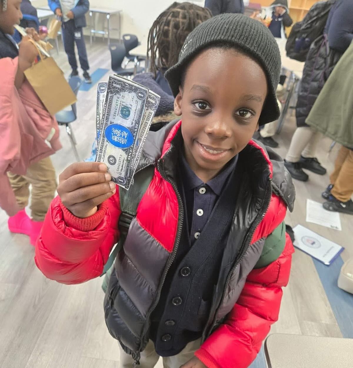 🌟 Our scholars are shining bright! 🌟
Check out these amazing photos of our scholars proudly showing off their “All-Star Bucks”!
#ASASNJ #AllStarBucks #FutureLeaders #ScholarsShine #AfterSchoolAllStars #Recognition #HardWorkPaysOff #StudentSuccess
