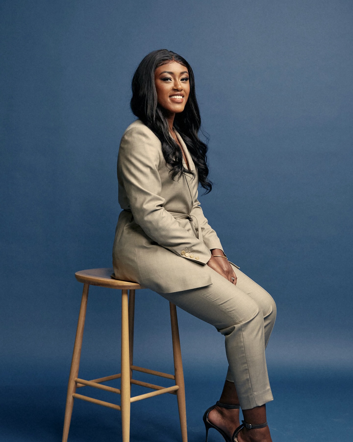 I’m deeply honoured to share that I’ve been awarded an MBE in the King’s Honours List 2025 for services to UK digital growth and supporting entrepreneurs from underrepresented backgrounds ✨
My parents came to the UK in the mid-1980s with little more than hope for a better future. My mum worked tirelessly as a carer, and my dad dedicated his career to supporting small voluntary organisations in local communities - I still meet people that tell me how much his work has impacted their lives. My parents could never have imagined the path my life would take, and knowing their joy, pride, and countless prayers has made this moment even more special
When I first heard about the MBE and told my best friend, she looked up at the 10th-floor council flat where I grew up and said, “Look where you’ve come from.” That hit different. For those of you who know my journey, you’ll know it’s been anything but straightforward
Last year was one of reflection and growth. Earlier in 2024, I was honoured to receive the Freedom of the City of London, and now this recognition. These milestones aren’t just about me—they reflect a whole lot of work to change the status quo from an extraordinary community
Honours like these can be complex, and I understand that they mean very different things to different people. For me, I hope the recognition brings attention to the great work of my very awesome team at @foundervine and the inspiring entrepreneurs we serve. Together, we’ve supported 600 businesses, empowered 2,000 leaders to raise raise millions in funding 🚀
Thank you to everyone who has walked alongside me on this journey. Your love, encouragement, and belief have meant everything. Here’s to the journey 🫶🏼
Follow us at @foundervine