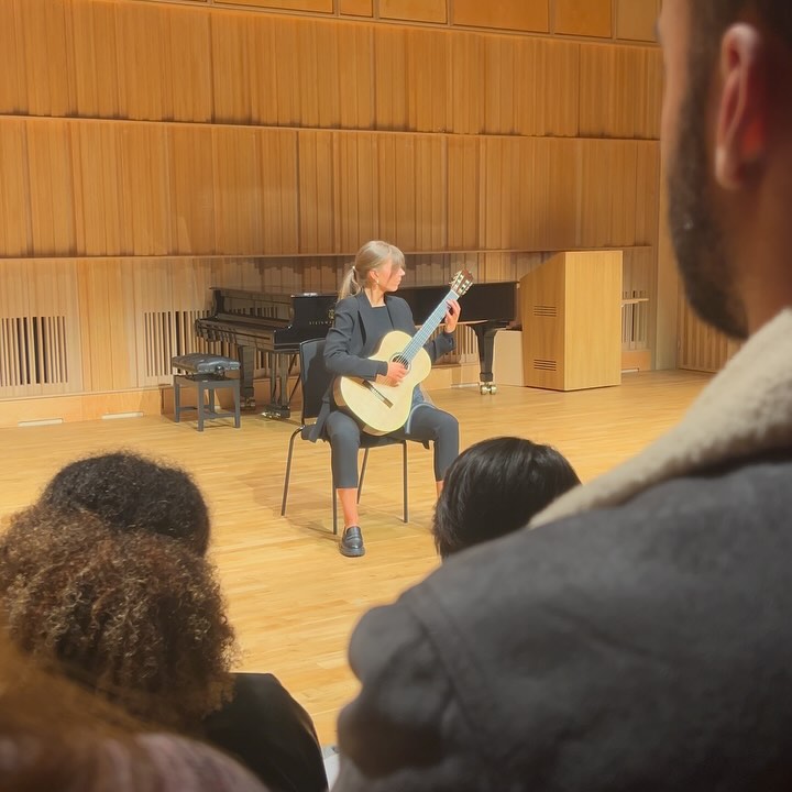 ☆La guitare Française☆
loved working on some french repertoire this term & playing with these guys :)