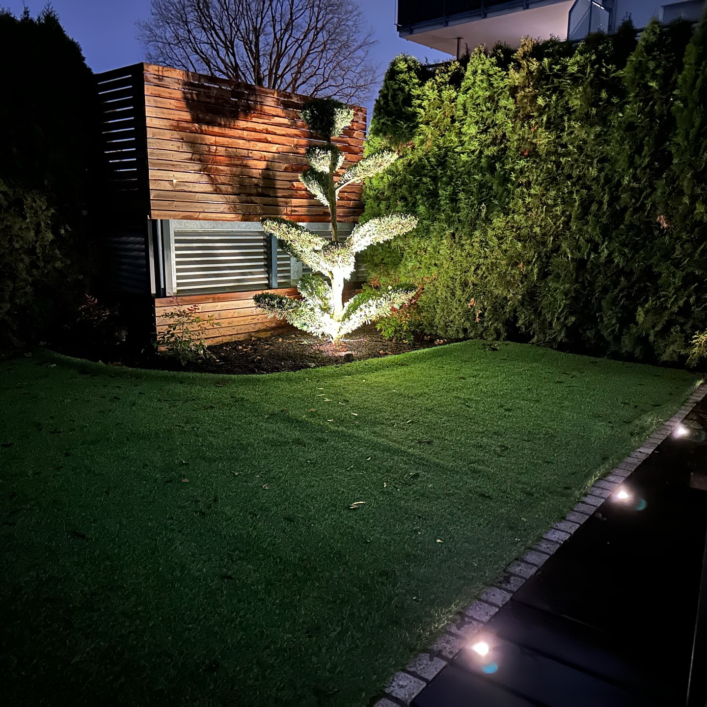 Projekte 2024 Part 2…
Und die nächsten Projekte für 2025 stehen bereits in den Startlöchern sowie unser erneuter Auftritt auf der Garten- und Freizeitmesse in Nürnberg…
Das Jahr 2025 wird interessant…
#gartengestaltung #sichtschutz #kebony #naturstein #lichtimgarten #pflanzengabione #gardening #2024isover #2025iscoming