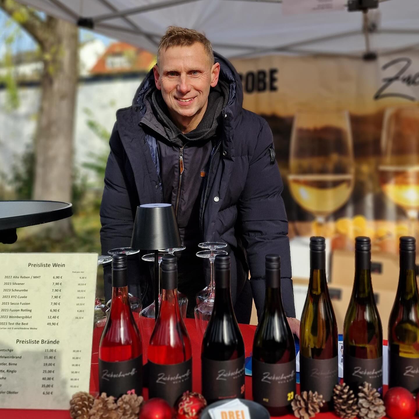 Immer auf Achse, um euch unsere Weine näherzubringen 🍷 Vielen Dank für die großartige Resonanz und die tollen Begegnungen! #DreiLagenWein #weintasting #unterwegs #dankbar