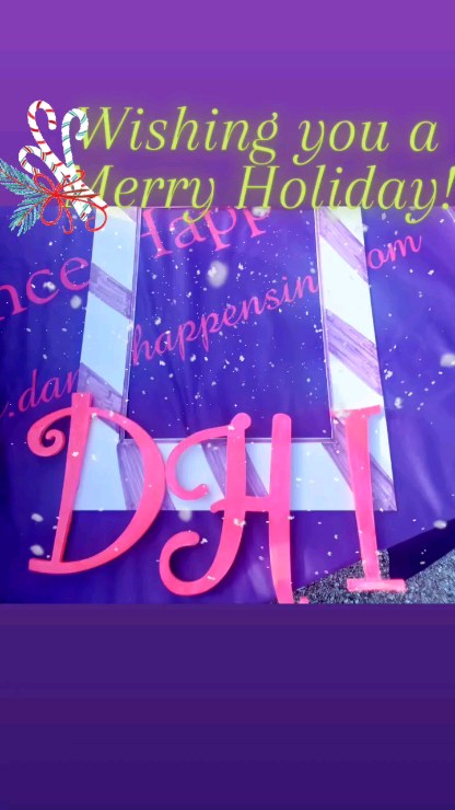 Merry Holiday from our family to yours🎄
#makingdancehappen
#makegroovehappen @dancehappens & Spread the LOVE 💜
#DanceHappensReach
#baltimore