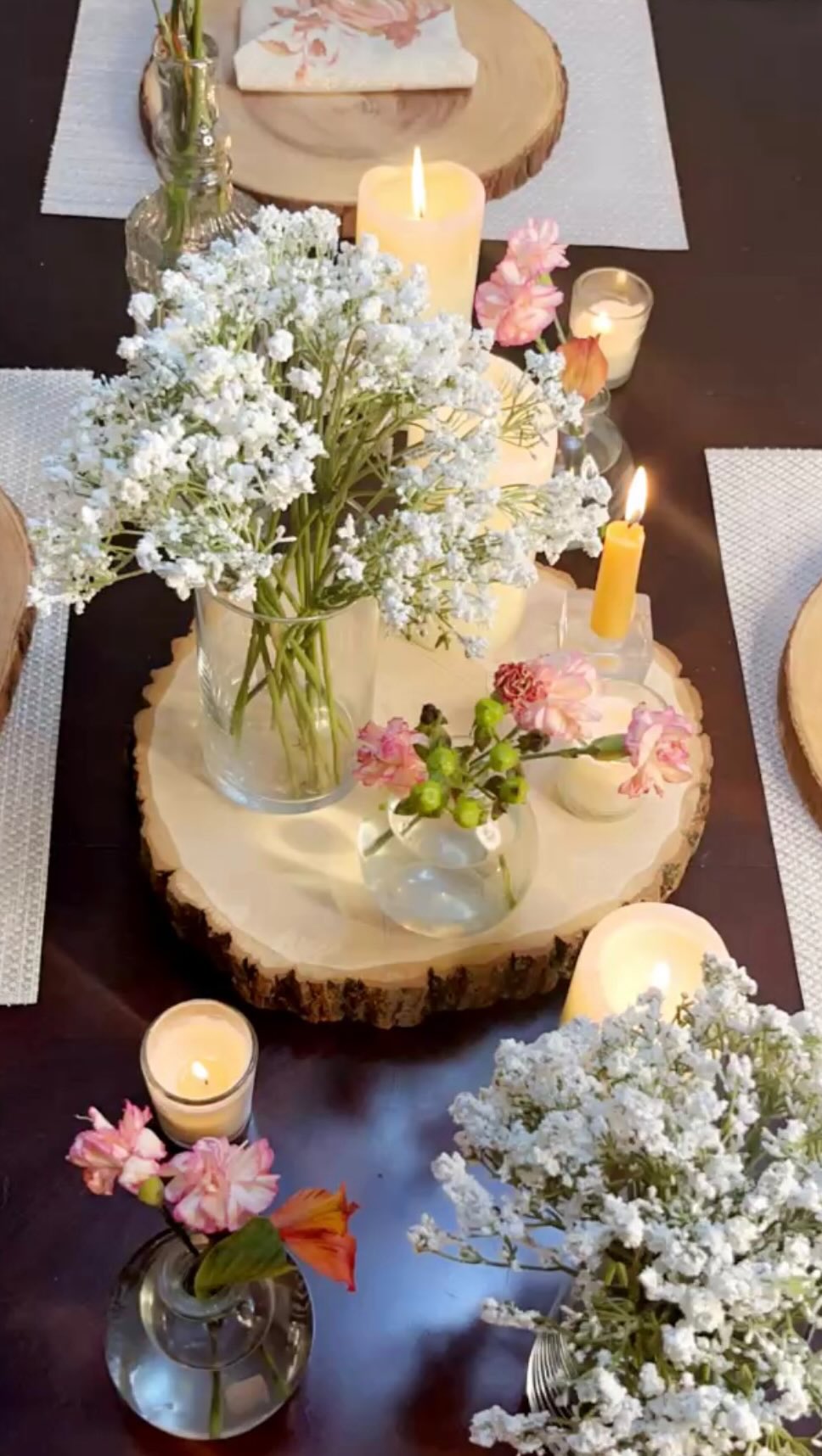 A Woodland Wonderland 🍂🌳❄️ this may be one of my favorite tablescapes
#tablescape #holidaydecor #holidaydecorating #falltablescape #wintertablescape #diningroomdecor #seasonaltable #woodland #woodlanddecor #homemaking #blackhomemaker #housekeeping #seasonaldecor #holidaydining #tabledecor #clothnapkins #napkindesign #tabledecorideas