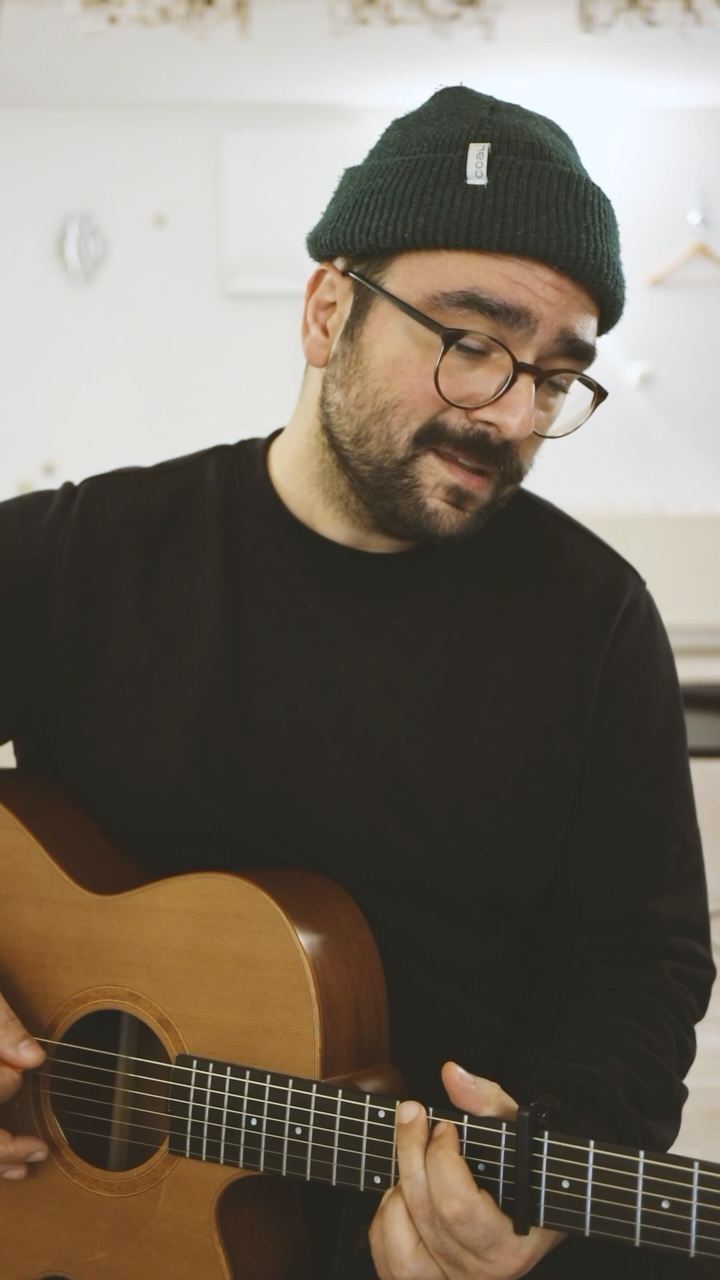 🎄Frohe Weihnachten wünsche ich euch allen!!!🎄
Was für ein Jahr!!! Danke an alle Menschen, die ich dieses Jahr kennen lernen durfte. Ich freue mich schon auf alles was im nächsten Jahr kommt. Neue Projekte, neue Herausforderungen, neue Menschen. Feiert schön mit euren Liebsten - wir sehen uns in 2025.
😘
#wedding #hochzeit #hochzeitssänger #sänger #singer #akustisch #acoustic #trauung #weddingplaner #hochzeitsplaner #cover #eventsänger #frankfurt #hanau #mainz #wiesbaden #aschaffenburg #darmstadt #bridetobe #bridetobe2026 #bridetobe2025 #eventmusik #brautkleid #braut #musiker #hochzeitstorte #sektempfang #loungemusik #singersongwriter