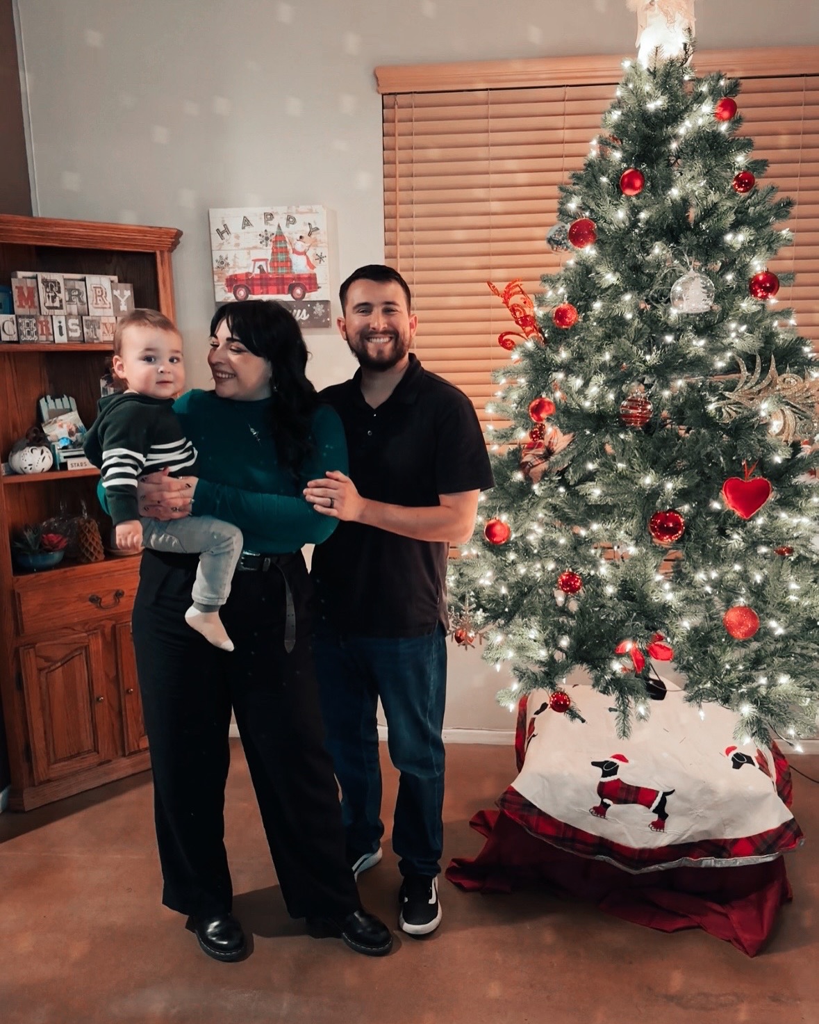 Happy holidays from our little family to yours!
I am so thankful for all of you, my clients. I wouldn’t be where I am today without you. I am so thankful that we have been able to cultivate the type of salon I was longing for. A place where everyone is welcomed, feels safe, and a place where we can laugh. And oh my god do we laugh. I feel like I’m hanging out with my besties when you guys are in the chair.
Thank you, thank you, thank you.
And happy holidays!