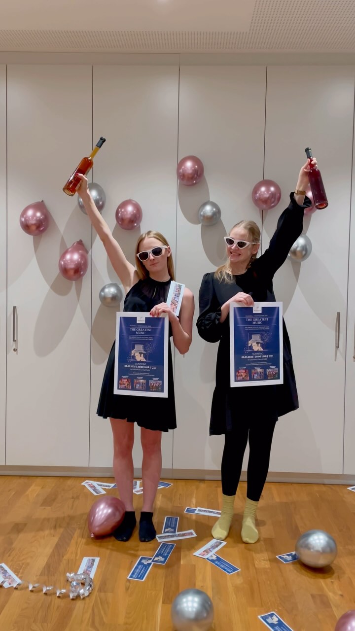 🎶 Bist du bereit für das Event des Jahres? 🌟 Unser Musikball „The Greatest Music“ steht vor der Tür und wir können es kaum erwarten, mit euch zu feiern! 🎉✨
Erlebe eine Nacht voller unvergesslicher Melodien, atemberaubender Tänze und magischer Momente. Lass dich von der Musik mitreißen und genieße die besondere Atmosphäre, die nur bei unserem Musikball entsteht. 🎤💃
📆 Wann? 05.01.2025 ab 20:00 Uhr
📍Wo? Gasthaus Gahleitner in Herzogsdorf
#Musikball #TheGreatestMusic #EventDesJahres #herzogsdorf #mvherzogsdorf #musikverein #oö #ooevb #ballnacht #05012025