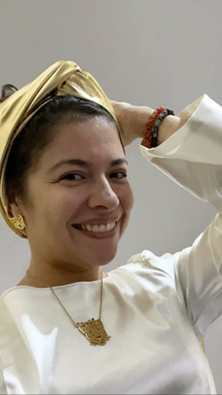 💛🐆 Des vœux dorés pour 2025 avec Caligraphic 🐆💛
Au Brésil, pays d’origine de notre créatrice Cali, chaque couleur portée au Nouvel An est une invitation à vivre vos rêves. Pour attirer richesse et prospérité, la tradition veut que l’on porte du doré ✨💰.
Chez Caligraphic, nous avons les pièces parfaites pour illuminer vos résolutions :
Le T-shirt doré, à la fois chic et confortable
Le bandeau doré, une touche raffinée pour compléter votre tenue
Commencez 2025 avec style et intention grâce à notre collection slow fashion. Parce que chez Caligraphic, porter des vœux, c’est aussi porter des valeurs. 🌿🐾
🌟 Disponible dès maintenant ! 🌟
#Caligraphic #SlowFashion #NouvelAn2025 #ModeÉthique #DoréPourLaProspérité #VoeuxAvecStyle