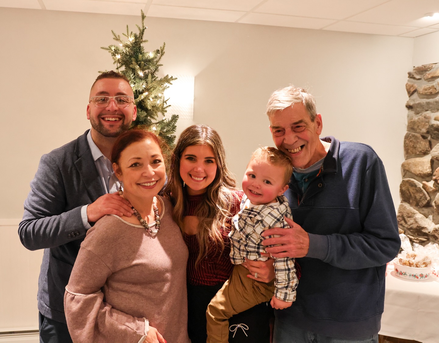 Wishing everyone a very Merry Christmas! 🎄🎁