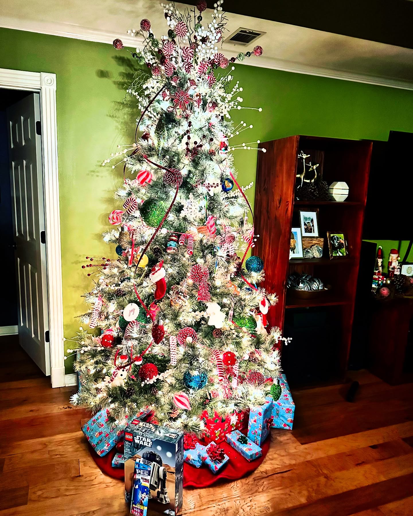 Merry Christmas to everyone!!
#abovestandardsllc #conwayarkansas #christmas2024 #themostwonderfultimeoftheyear🎄