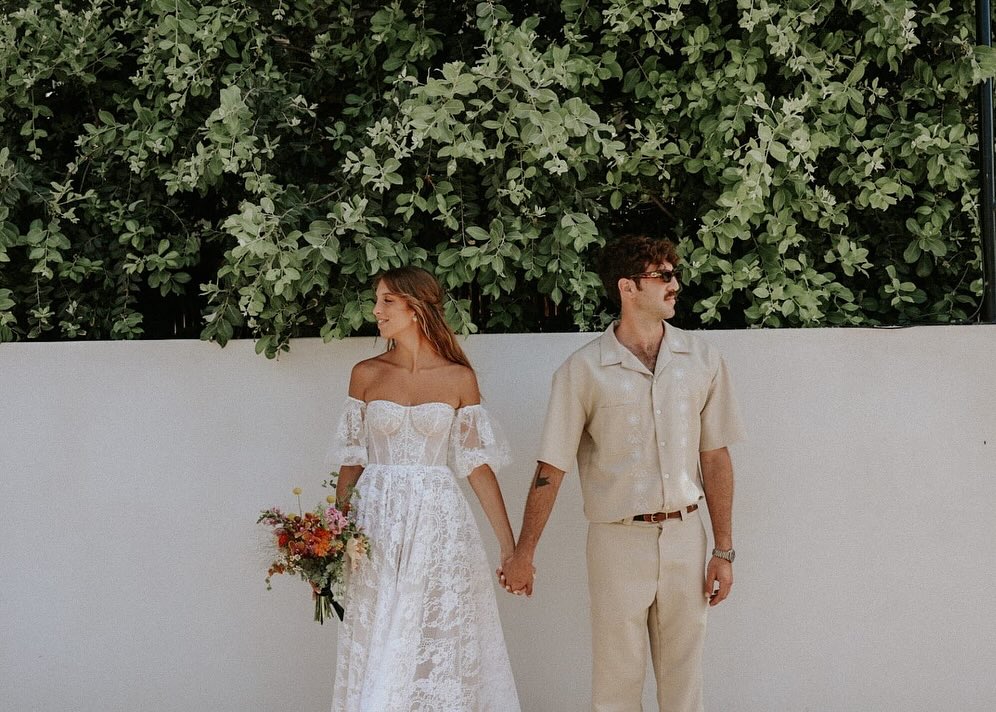 When a vintage queen gets married, it’s obvious that a special event is about to happen - A blend of old and new, modern beside traditional, gave birth to one of the most colorful and unique designs we’ve ever had!
.
.
.
Design by @dna_houseofdesign
Production @kkfeldman
Couples photography @shaharvin