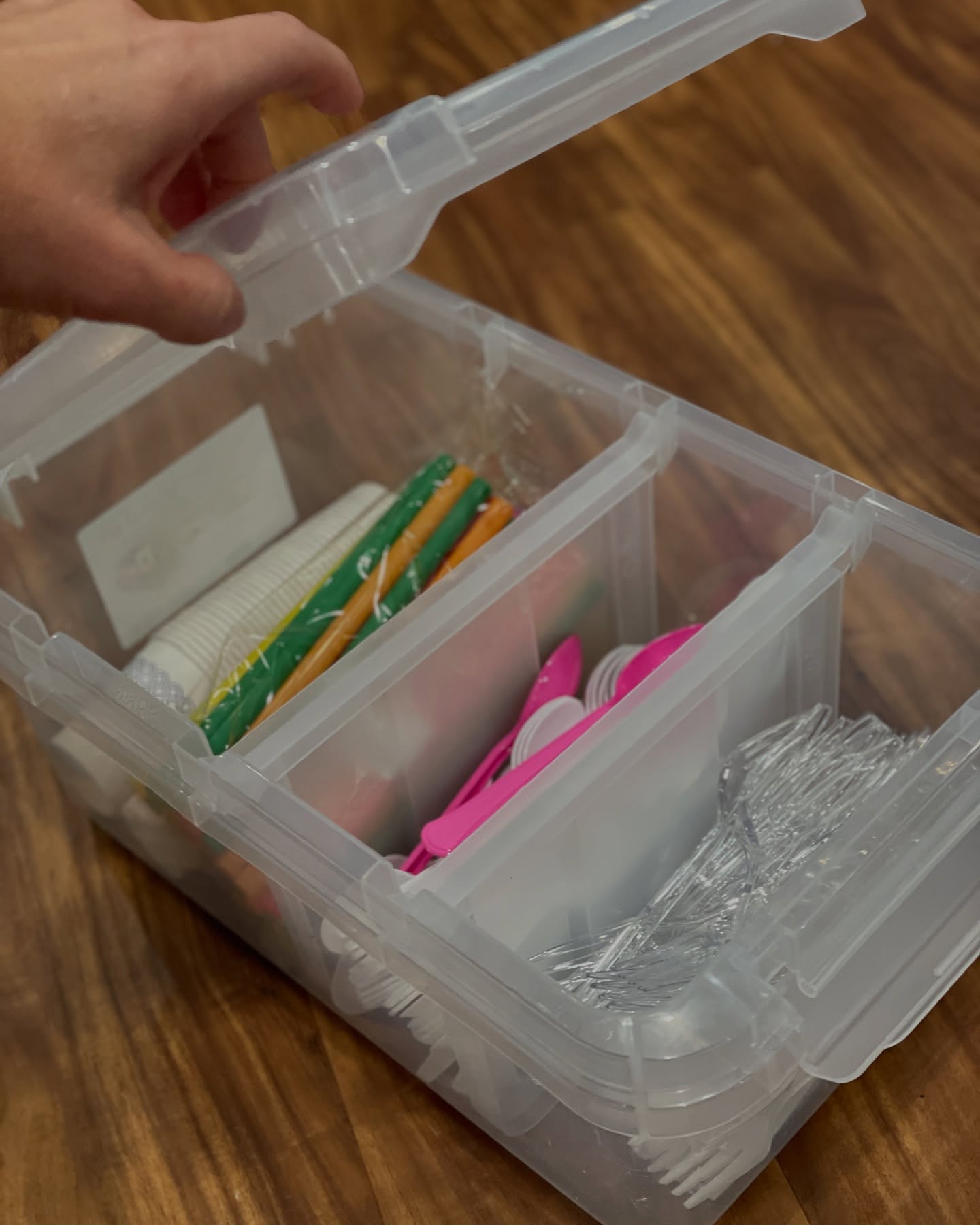 ⨠Say goodbye to the black hole of storage! š
Transform your chaos into chefās kiss organization with The Home Edit divided bins! These beauties let you pop in up to THREE adjustable dividers per toteāperfect for:
āØš Party suppliesāØš KeepsakesāØš„ A VIP sāmores kit (because marshmallows deserve it šļø)āØš OR packing up your holidaysāsort ornaments, lights, and treasures with no more tangled chaos! āØ
š Find them in-store or online at Walmart!
āØOR comment STORAGE and Iāll DM you the links to these totes and the extra dividers.
ā¦and get ready to love your tidy, transparent life! š
š” Want more?āØāØ Decluttering tipsāØāØ Organizing product recsāØāØ Donation ideasāØāØ And lots of encouragement?
Check out the blog in my bio!
š Live in Kentucky? Weād love to help organize your space! Slide into our DMs. š
#HomeOrganization #declutter #decluttering #lexingtonketucky #centralkentucky #LexingtonKYOrganizer #gettingorganized #loveyourspace #tidyingup #organizingtips #getorganized #homeorganization #organizedhome #declutteryourlife #clutterfree #homeorganizingtips #tidyhousetidymind #declutteringtips #stayorganized #professionalorganizers #HomeOrganization
#DeclutterYourSpace
#HolidayCleanup
#StorageSolutions
#WalmartFinds
#OrganizedLiving
#HolidayStorageHacks
#SimplifyYourLife
#OrganizationGoals
#SpaceSaverTips