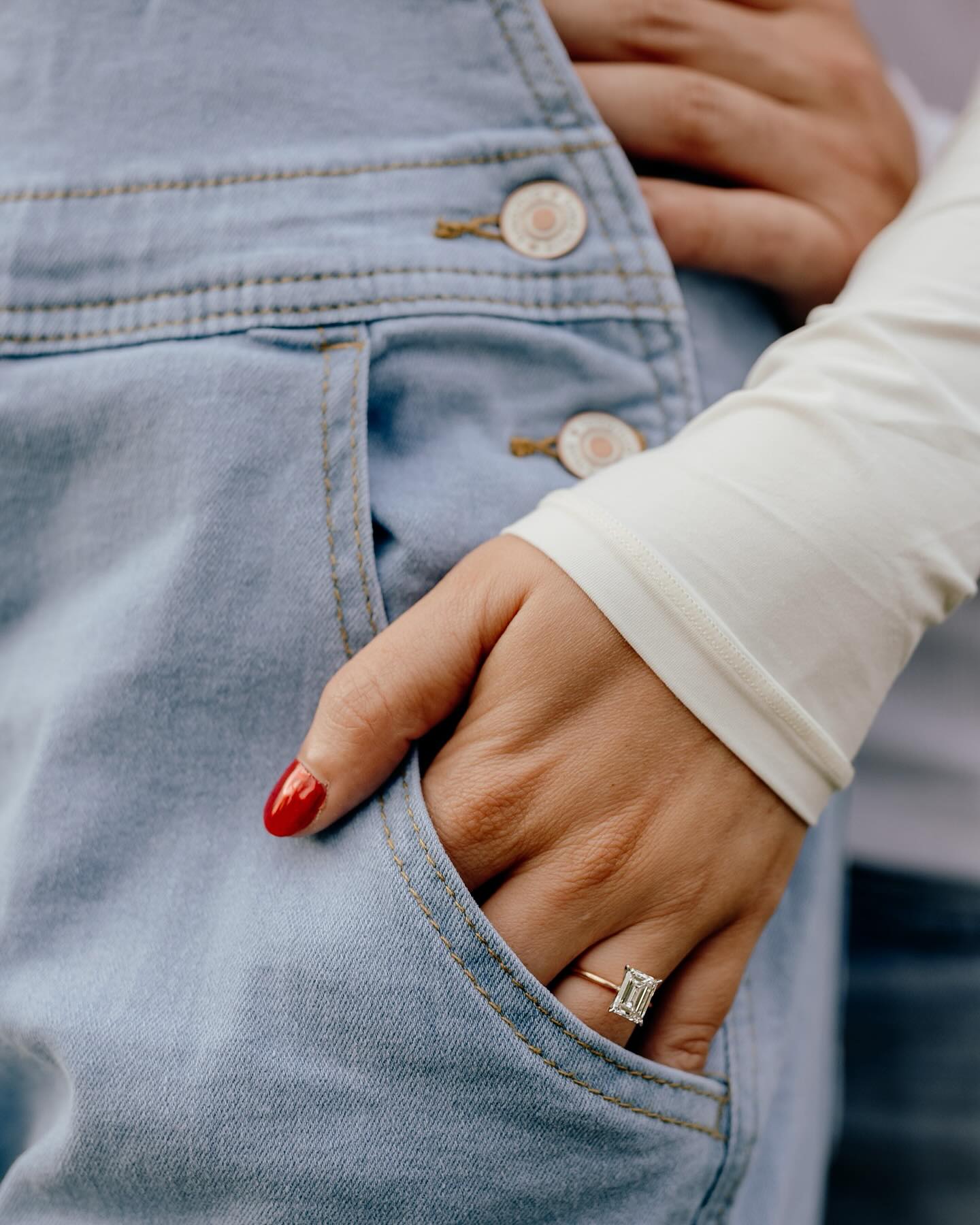 Happy Christmas Eve! 🎄I had my last session of the year last week, all galleries are delivered and now it’s time to relax and enjoy the holidays!
This is my favorite day of the year- waiting in joyful anticipation to celebrate the birth of Jesus. Wishing you all a wonderful Christmas. 🤍
#hattiesburgphotographer #hattiesburgmsphotographer #mississippiphotographer #nolaphotographer #neworleansphotographer #mississippiengagementphotographer #neworleansengagementphotographer #southmississippiphotographer #southlouisianaphotographer