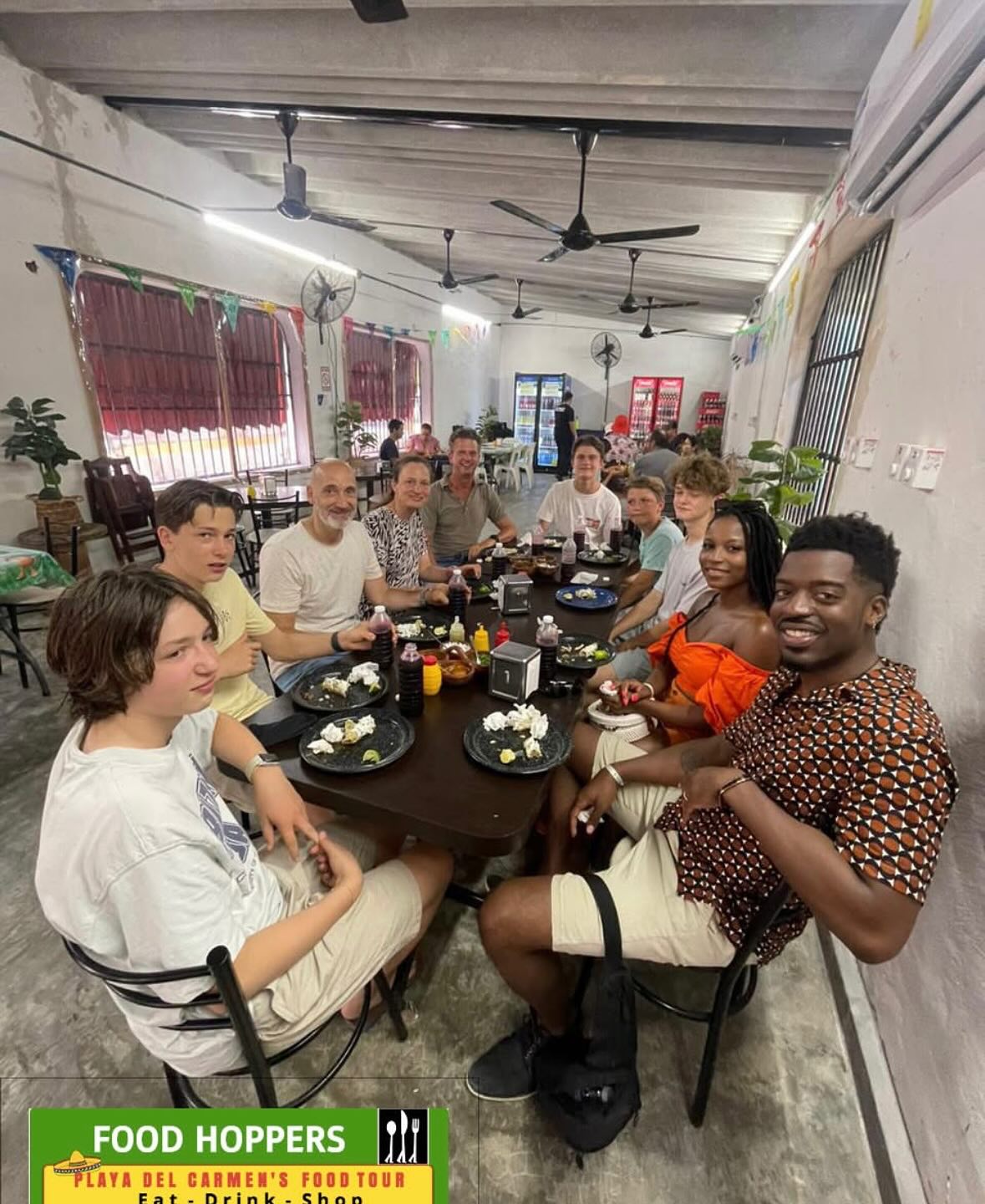 Dont have plans for dinner? Join us while we get a taste of the amazing food Playa del Carmen has to offer🌯🌮🍺
#food #foodie #foodtour #tourism #mexico #datenight