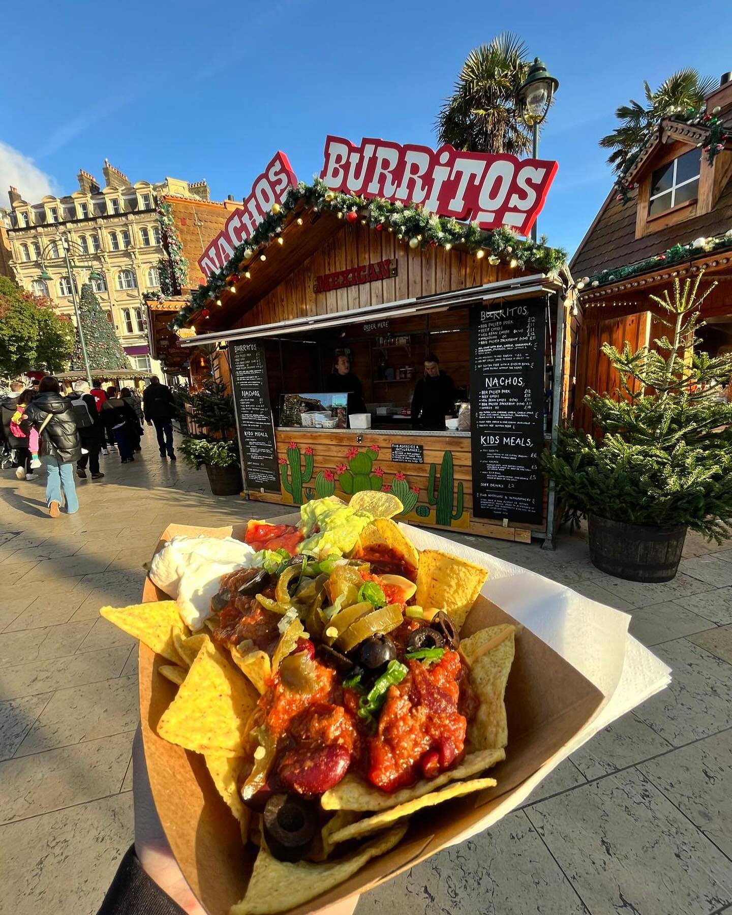We are officially finished @bournemouthchristmasmarket ! Officially the longest event we have done to date - many thanks for having us @seventaevents .
A massive thank you to all of our amazing staff (Danni, Poppy, Dina, Kayla, Jaz & Fin) for all your hard work despite the testing weather and long days! Also a big shout out to all the other food traders - we’ve made some great new friends!
We’ll be back in May at all our favourite festivals. Have a great start to 2025!
Anna & Tom x