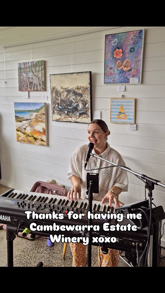 @cambewarraestate had all 4 seasons covered this afternoon, along with high tea to die for, and I wanted to buy so many of the beautiful artworks there as part of their gallery.
Thanks for having me you lot! Till next time xoxo