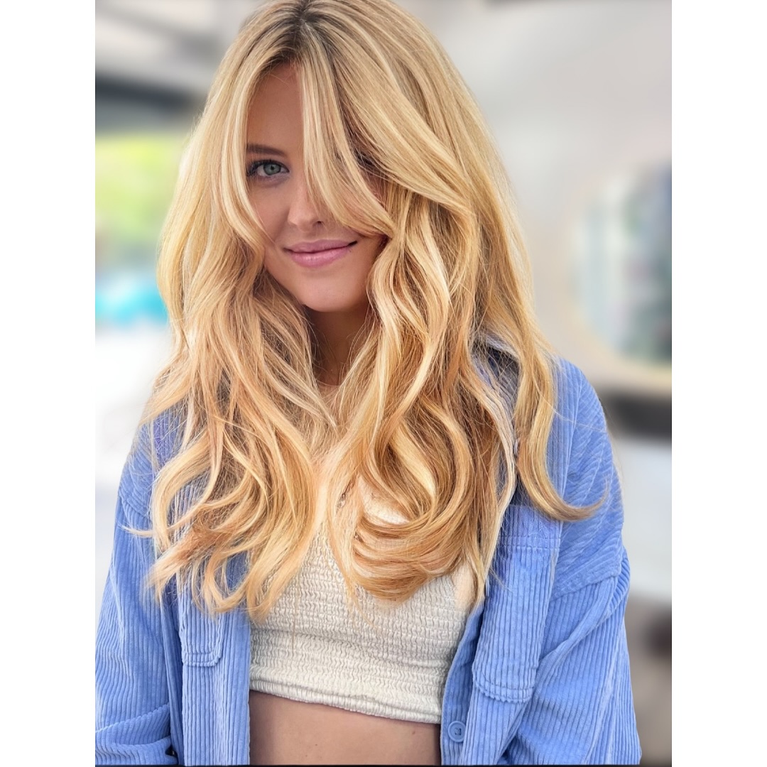 Do you need your blonde brightened up for summer? Go to www.sucasahair.com.au/bookings or give us a call on ☎️(02) 4044 3141
*
*
*
*
#blondespecialist #hairperfectionist #alfaparfmilano #colorwear #vegan #chemicalfree #haircolour #hair #hairstylist #hairgoals #hairfashion #hairoftheday #hairofinstagram #hairideas #hairinspo #hairenvy #hairstyling #hairinspiration #hairlove #hairdressing #hairartist #hairtransformation #haircolourist #hairtrends #sucasahairartistry #newcastlensw #sucasahair #adamstownnsw