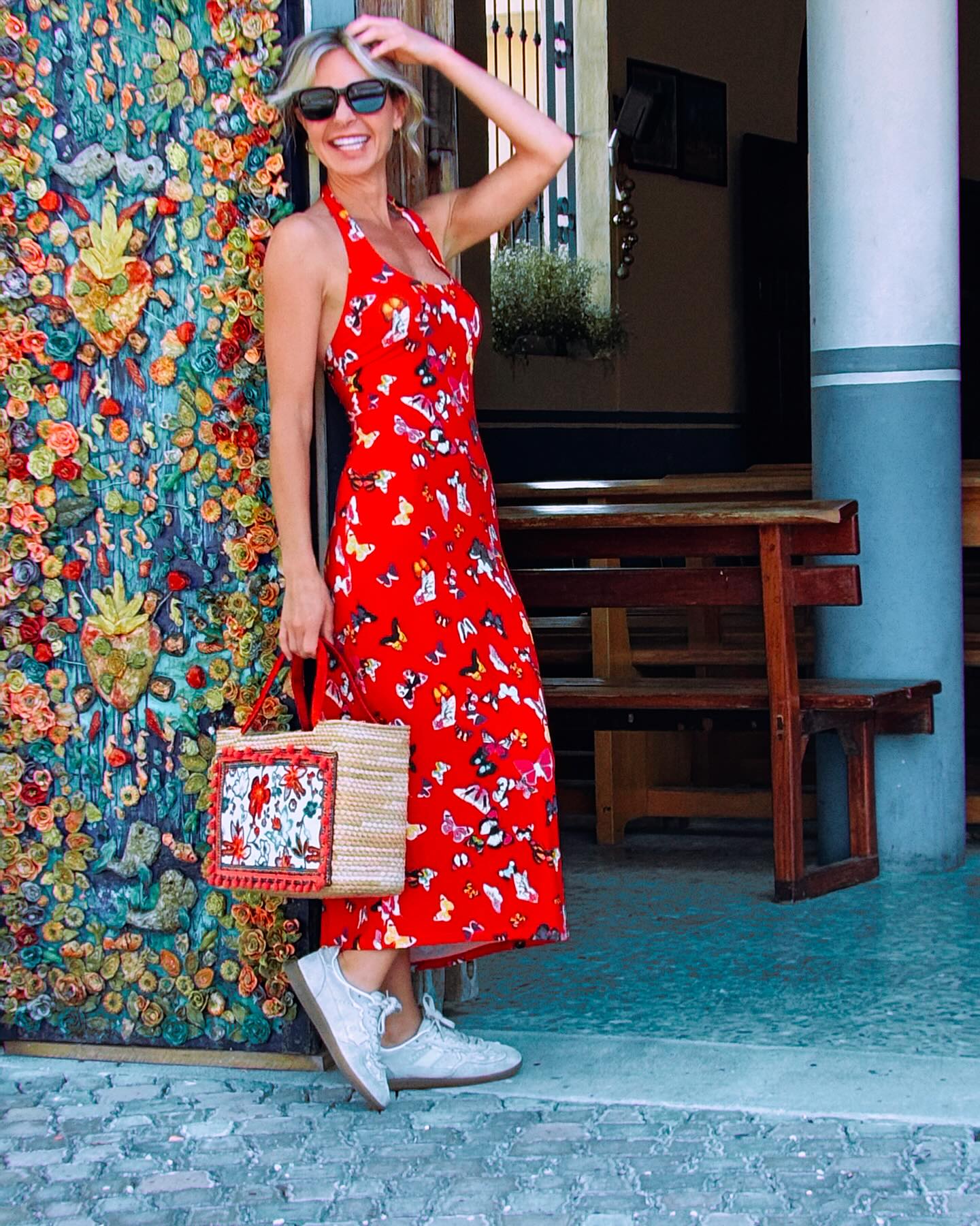 “Feliz Navidad from magical Zihuatanejo! 🎄✨ Wishing you all a joyful holiday season filled with love, peace, and glowing skin 💋. Thank you for your support this year—here’s to a radiant 2025! 🌟 #FelizNavidad #Zihuatanejo #SkincareGlow #HolidayCheers #botox #juvederm #botoxhighlandsranch