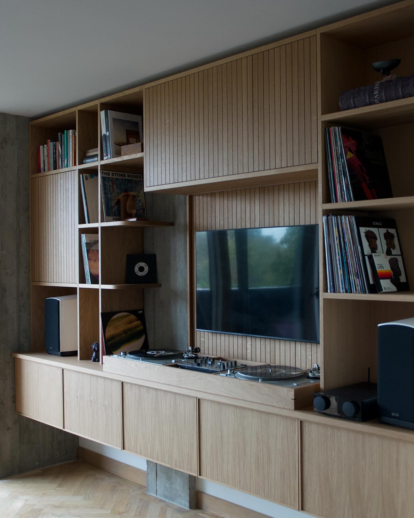Tranforming a music lovers living space into a unique listening room with bespoke handcrafted hifi cabinetry, designed and built by @samuelh.studio ✨👌 Make sure to follow @samuelh.studio and shoot him a message if you’d like to transform your setup like this!
___________________________
👉🏼 Follow @doyouspin for more
👉🏼 Follow @doyouspin for more
👉🏼 Follow @doyouspin for more
DM for submission & Email for promotion 📩
#rotarymixer #technics #djsetup #vinyldj #rominimal #classicdj #classicmixer #boutiqemixer #hifi #audiophile #hifidj #djlife #vinyljunkie #vinyladdict #technics1210 #sl1200 #doyouspin #djdesk #djbooth #listeningbar #recordstore #vinylonly #djculture