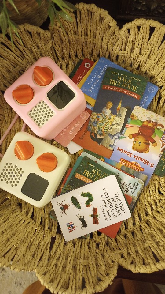 Everything needs a home. ✨
Check out this adorable basket from @fivebelow that contains the @yotoplay
#yoto #fivebelowfinds #organizationhack #organizinginspiration
@beccabeeandco