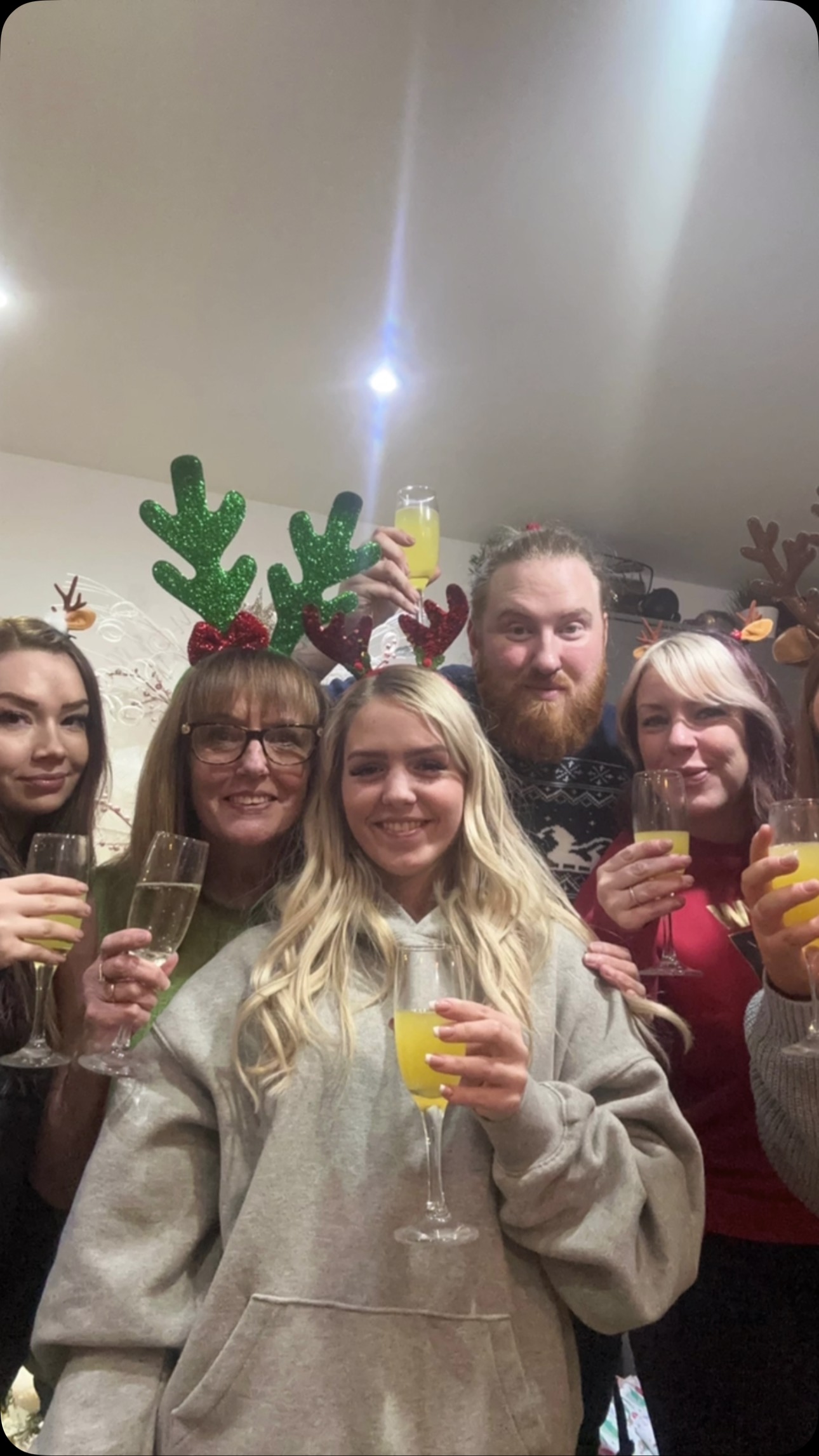 A very Happy New Year from us - we’ve all had a lovely wholesome time away with our family, friends and loved ones. We are back in from tomorrow. So all your queries will be sorted then babs. We look forwards to seeing you. Just a little note we’re having. A bit of a rota shake up so just bear with us while we get sorted with it.
We also have a new booking system which will eventually be able to send out our cancellations to those on the waitlist with a new deposit feature for all appointments also.
All new and existing hair extension clients will require a consultation a full working week prior to the service being carried out when choosing new hair or having a colour matched. Alongside this we have some new services we will also be offering early 2025 so watch out for that.
We have a plan moving forward for a little mini revamp in salon so keep your eyes peeled for that too.
Here’s to 2025 #love #happy #w389 #stunningbab #birmingham #kingsnorton