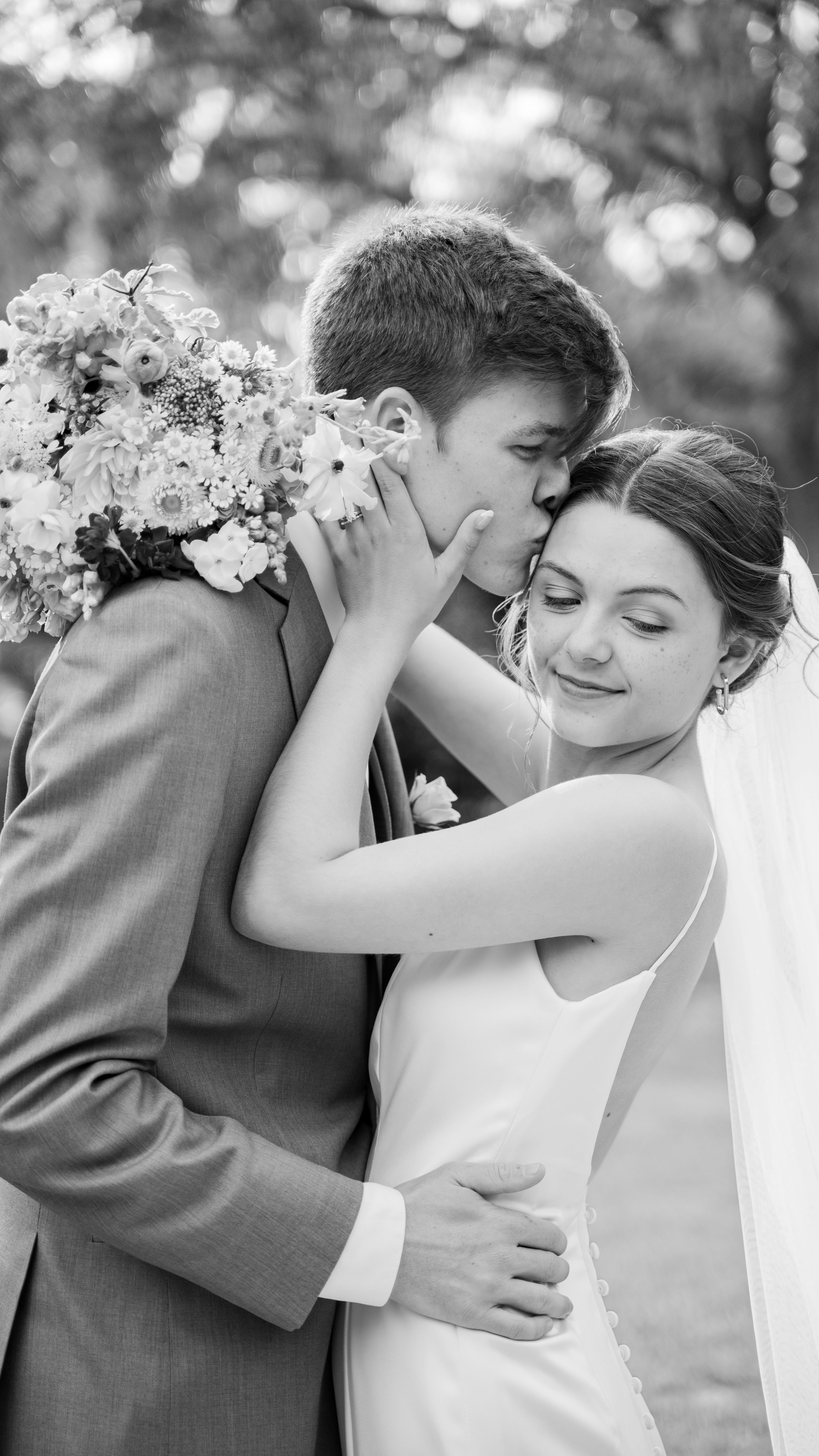 Thank you, 2024! 🎇🎥
WOW what a year it’s been. Our first year as parents and business owners has come and gone. Thank you to absolutely every single one of our couples and fellow vendors for supporting our family this year. We can never say enough how much of an honor every single second of this job is. Grateful for this year and all we’ve learned. Now onto more growth, celebrating, and memory making in 2025!
P.S. to future couples: Check out those tagged on this post for AMAZING photographers we love to help make your dreams come true. 🫶
#orlandoweddingvideographer #floridaweddingvideographer #disneyweddingvideographer #dclweddingvideographer #tampaweddingvideographer #jacksonvilleweddingvideographer #2024recap #2024 #2025bride #disneybride #destinationweddingvideographer #disneyweddingphotographer #eppingforestyachtclub #disneysgrandfloridianresortandspa #disneysgrandfloridian #disneycruisewedding #sterlingeventvenue #howeymansionwedding