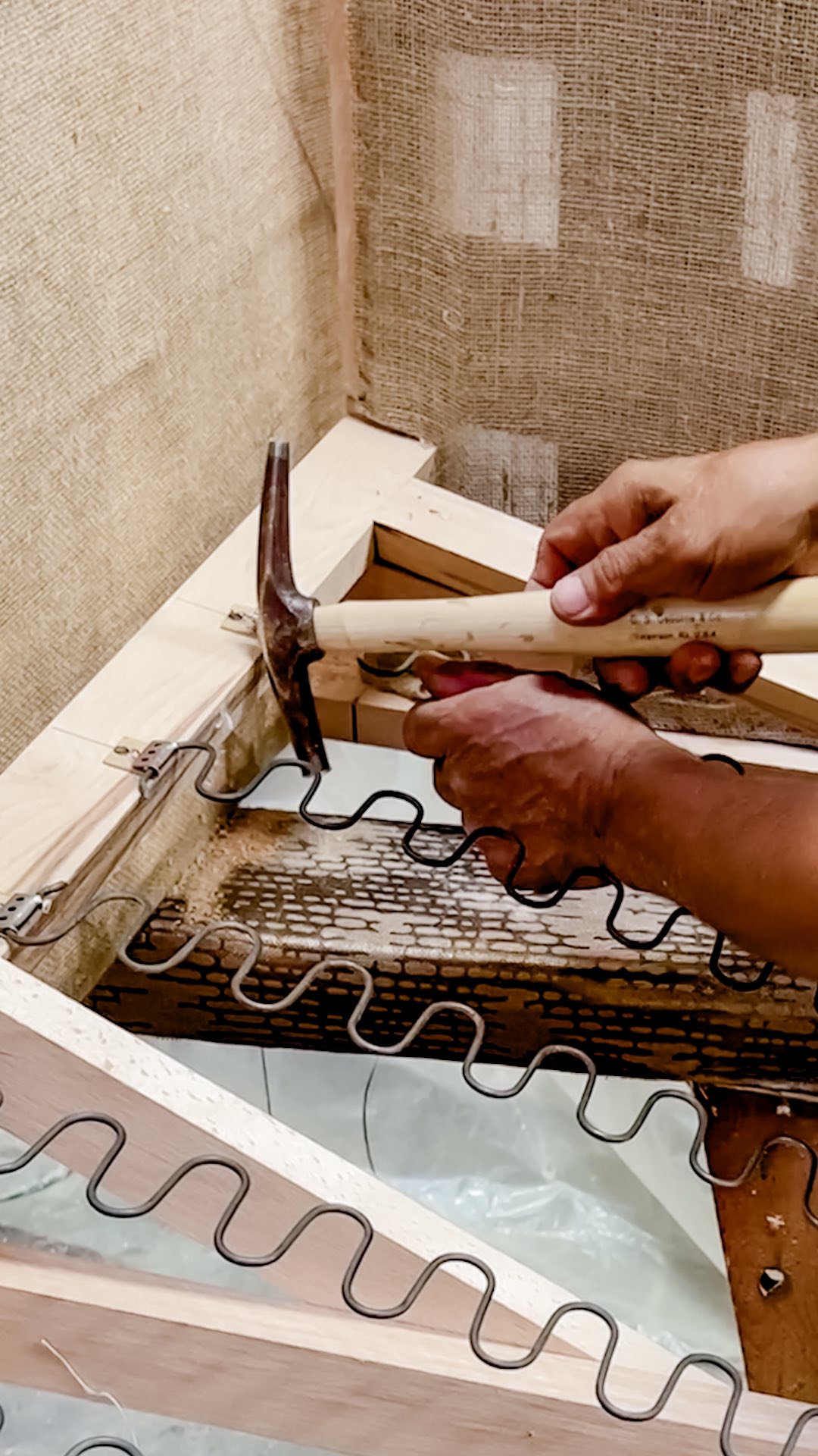 True beauty begins within. ✨
Our skilled craftsteam meticulously handcraft the springing and suspension for our sofas—an art form that ensures unparalleled comfort and longevity.
Our pieces are as stunning on the inside as they are on the outside—because integrity is always in style.
•
#ecobalanza #handmadefurniture #sustainablefurniture #ecofriendly #organic #oneofakind #handmade #chemicalfreehome #chemicalfree #climatechange #ecoconscious #sustainable #artisan #handcrafted #nontoxic #design #organicfurniture #custom #customfurniture #ecofriendlyproducts #nontoxicfurniture #artisanfurniture #nontoxicliving #sofa #chair #armchair