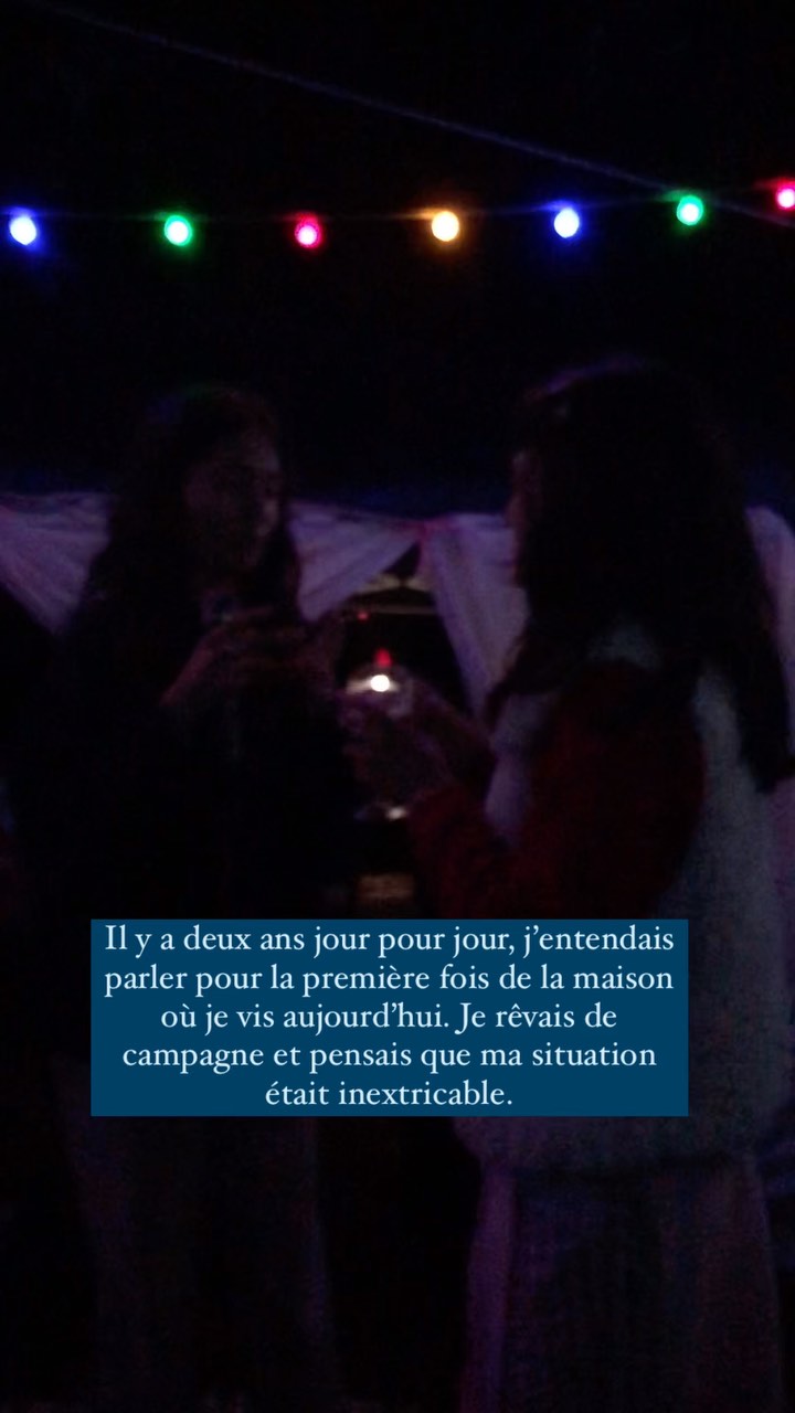 Je sors un instant de ma grotte pour nous souhaiter une année plus douce que 2024.
Il y a deux ans jour pour jour, j’entendais parler pour la première fois de la maison où je vis aujourd’hui. Je rêvais de campagne et pensais que ma situation était inextricable. Je ne soupçonnais pas une seconde qu’un deuxième enfant nous rejoindrait. Je ne savais rien de ce qui m’attendait.
Aujourd’hui, me voilà dans ma campagne chérie, et je ne sais toujours rien de ce qui m’attend.
Quitter la ville a été la meilleure décision, et je mesure la chance que j’ai eue dans ce concours de circonstances.
Je vous souhaite la même chance pour réaliser vos désirs en 2025 🍀
Bonne année 🎊
#quitterparis
