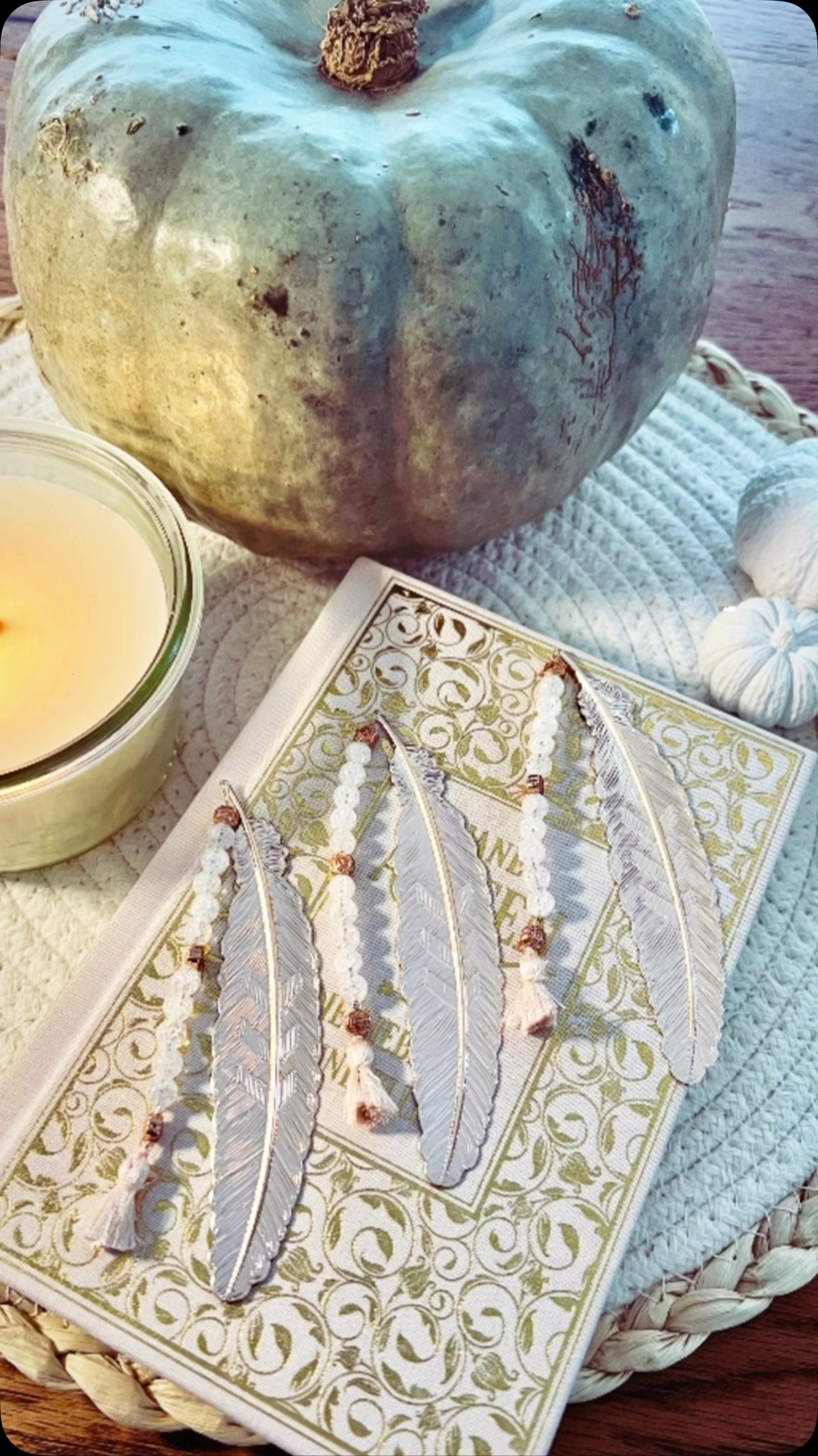 Neu in meinem Online Shop findest Du einige meiner Lesezeichen mit Edelsteinen. Mit viel Sorgfalt und Liebe zum Detail handgemacht.
#edelsteine #geschenkidee #bücher #bücherwurm #buch #lesen #lesezeichen #leseratte #handmade