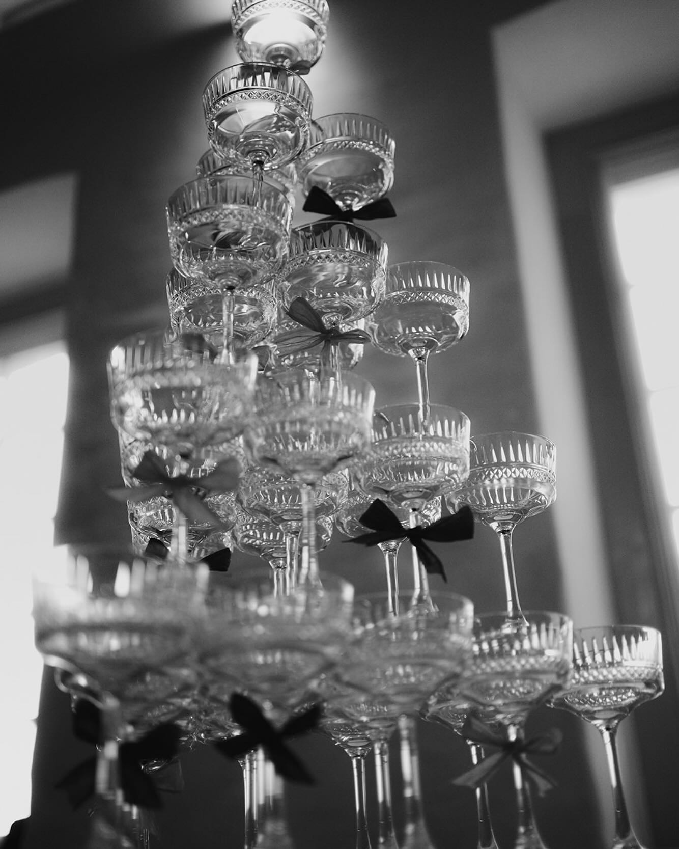 ✨ Raise a Glass to Romance! 🍾✨
A Champagne Tower is the perfect way to add a touch of glamour and luxury to your wedding day. Imagine hundreds of sparkling bubbles cascading in a stunning, tower-shaped display—an unforgettable moment for you and your guests!
Not only does it create an incredible photo opportunity, but it also serves as a toast to your new beginning. Whether you're serving it as a celebratory drink or using it as a focal point for your reception, a Champagne Tower elevates your event to a whole new level of elegance.
Make your wedding day pop with this timeless, sparkling tradition! 🥂💍 #ChampagneTower #WeddingInspo #LuxuryWeddings #ElegantWeddings #CheersToLove #WeddingGoals #celebrateinstyle
Foto by: @artisannaz.photography