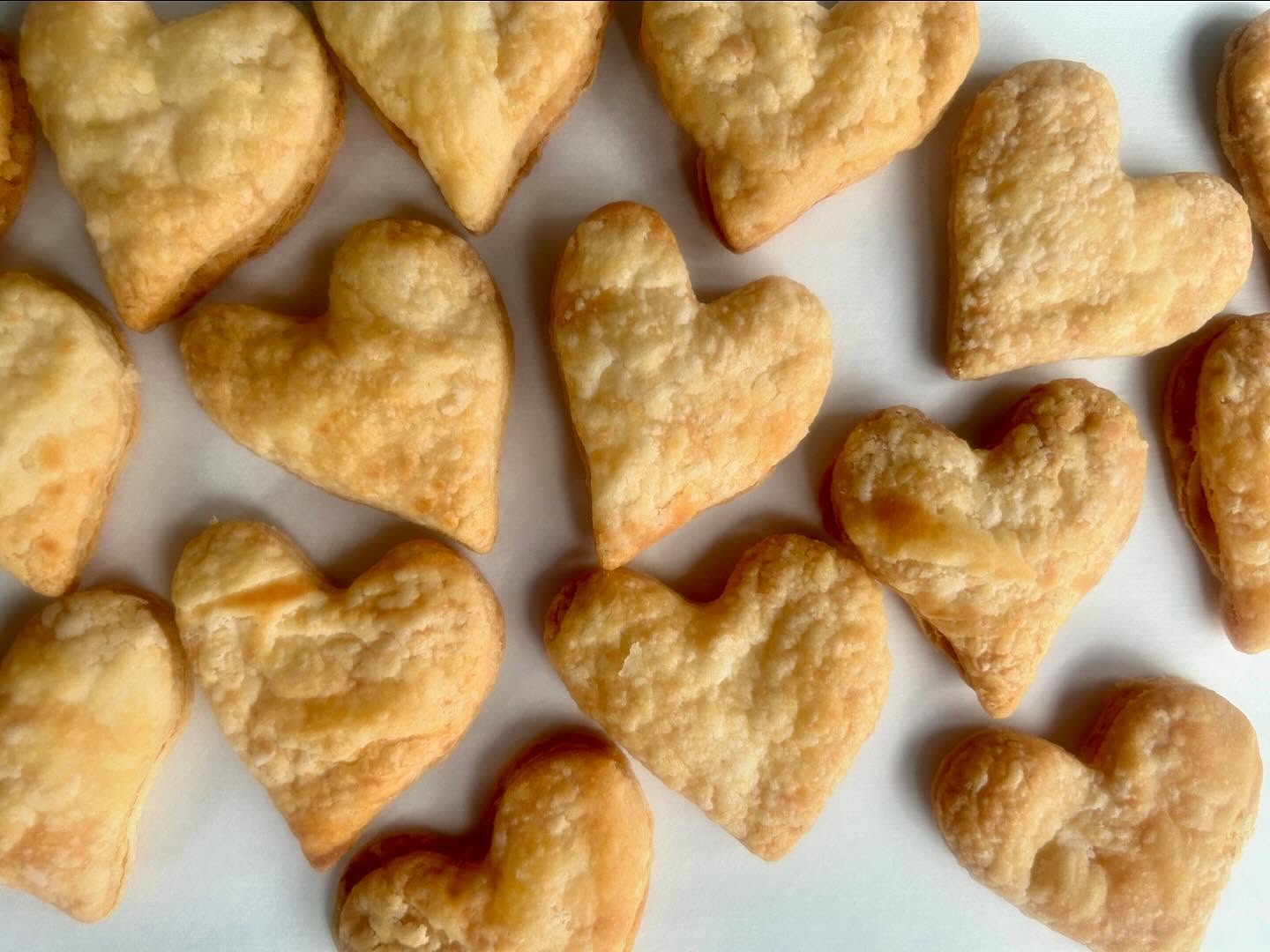 Thank you for being a part of Ohio Pies this year! I wish you all peace, joy, safety, and fun in the new year, and an abundance of love and support during the hard times.
I did one last bake for 2024 this morning, so @bexley_natural_market is restocked. My next delivery will be on Friday 1/10. I will be taking some time off from social media, but will continue to deliver on Fridays @bexley_natural_market, and will be at the indoor @grandviewheightsfarmersmarket on 1/26.
As always, thank you for your kind support, and remember to take good care of yourselves out there! 🥧💕