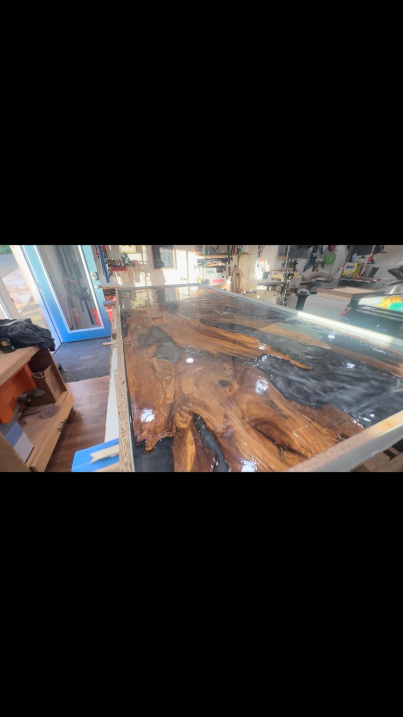 Live edge olive slab and epoxy resin dining table sausage making !
