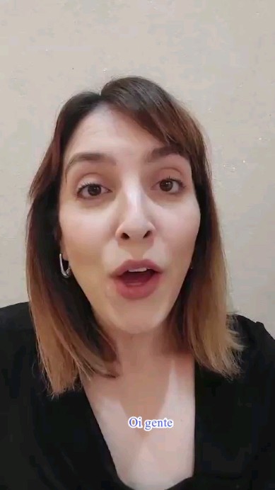 ✨ "Dançando sobre cacos de vidro" Ka Hancock✨
Um livro que vai partir seu coração e depois reconstruí-lo com pedaços de esperança. ❤
📖 Esta história é sobre amor verdadeiro, resiliência e como enfrentar as adversidades da vida com coragem e leveza, mesmo quando parece impossível. Prepare-se para rir, chorar e se apaixonar pelos personagens inesquecíveis.
🌟 Uma leitura que emociona e deixa uma marca na alma.
Já leu? Conhecia esse livro?
Compartilhe o que achou nos comentários!
Abraços!
Juliana B. Fitaroni
Psicóloga
CRP-18 02964
#DançandoSobreCacosDeVidro #Favorito2024 #LeituraEmocionante #LivroSobreBipolaridade