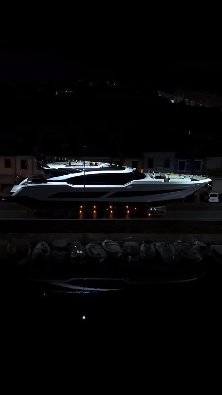 #altoservice #madeinitaly #bye2024 #readyfor #2025 #boatmover #boatmovers