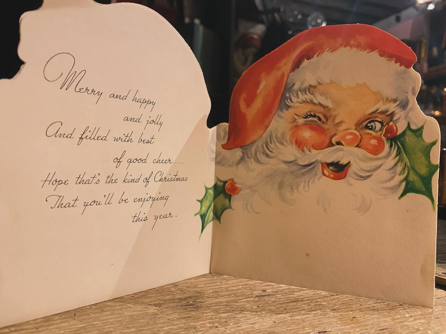 Koetshuis wenst iedereen een fijne eindejaar! #koetshuisantiek #koetshuis81 #antiek #antiques #brocante #vintage #antwerp #antwerpen #kloosterstraat_antwerpen #kloosterstraat81 #antiquesdealerofinstagram #antiquedealersoninstagram #christmas #happyholidays