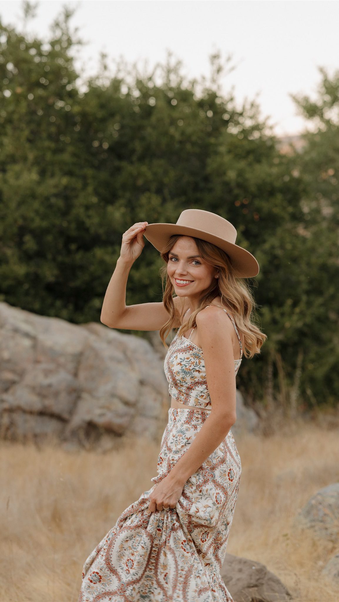 I said this time last year that “2023 was a bridge to what was next….” my intuition/manifestation was spot on.
Where the past was finally left behind and we truly crossed over! No more looking back or carrying things I didn't need to. It was a weight that lifted the minute I decided to manifest this step. Which led me to the healthiest version of myself.
I feel like everyone who crossed my path this year was intentionally put here. Thank you for the role you played, referring me, bringing me into your life, sharing your milestones, reminding me of all the little things, and bringing an immense amount if joy to my life!
I smile a lot more because of what happens right behind my camera and this beautiful life I get to celebrate with the most incredible people!